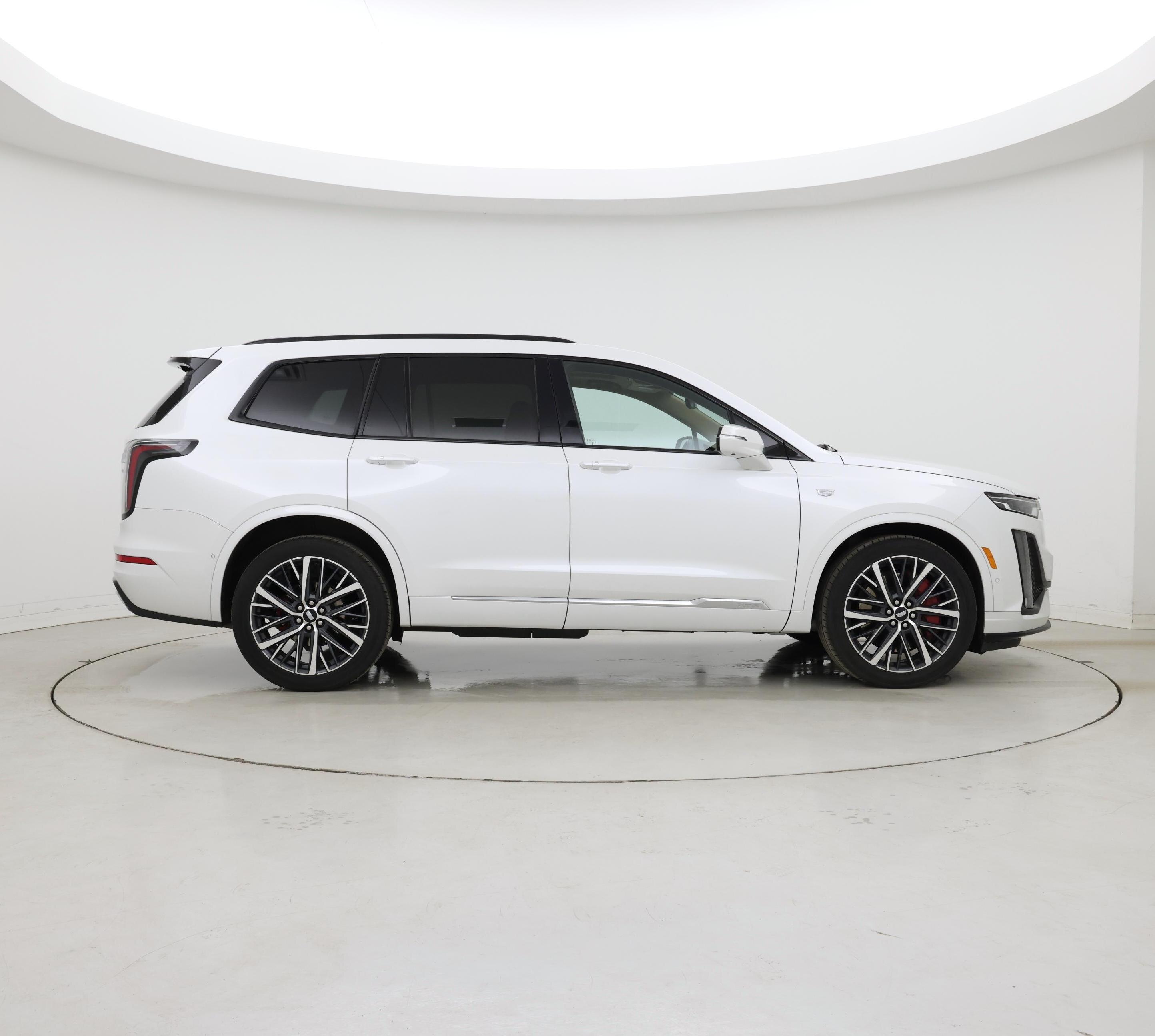 Thumbnail: 2023 Cadillac XT6 - 7