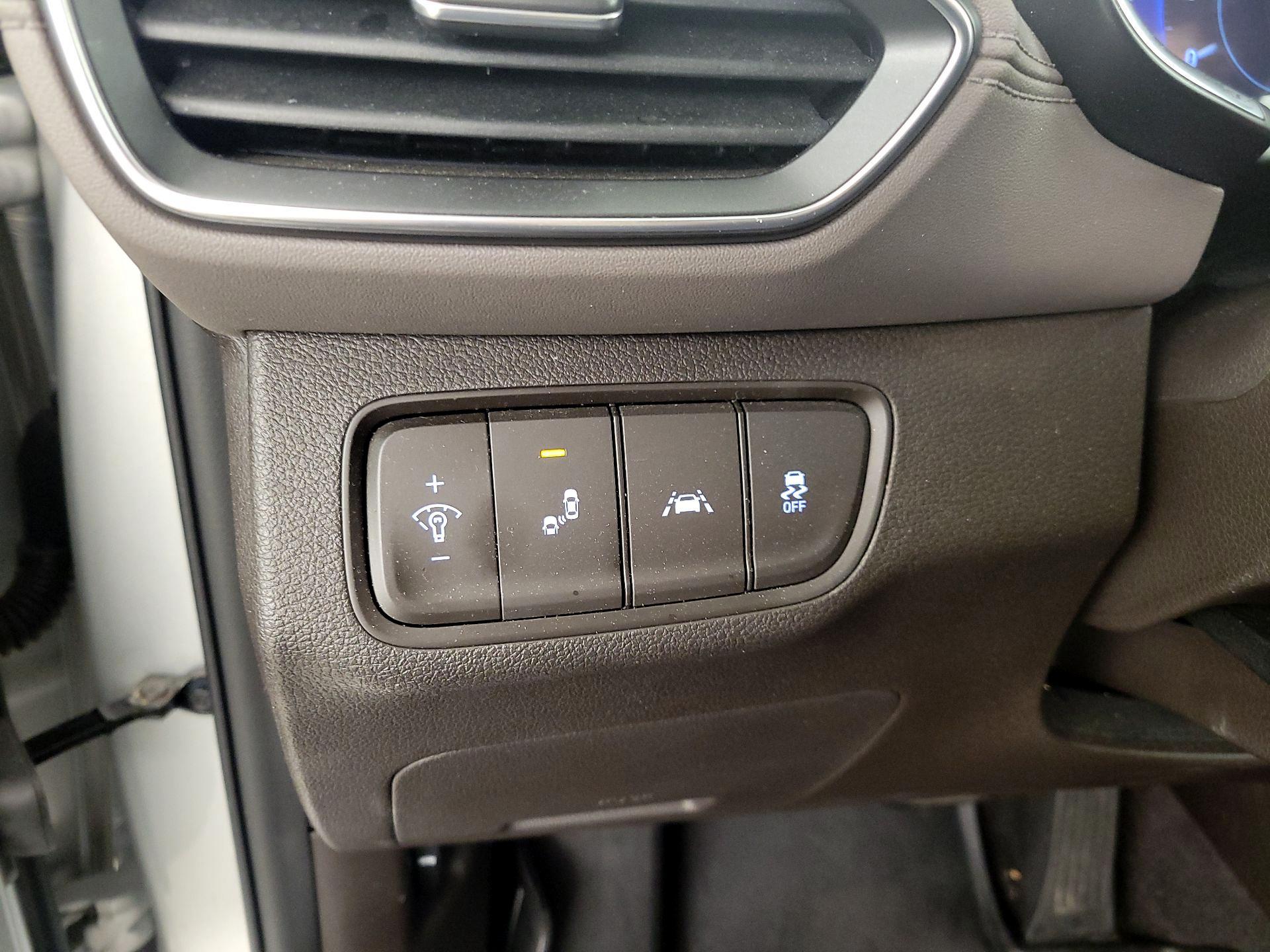 Thumbnail: 2019 Hyundai Santa Fe - 13