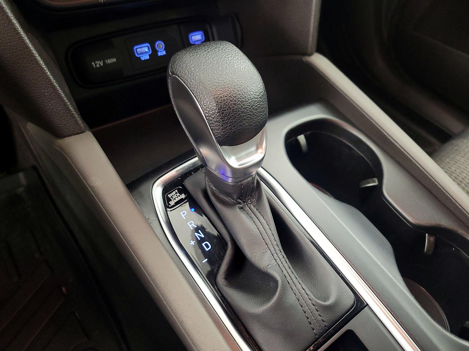 Thumbnail: 2019 Hyundai Santa Fe - 17