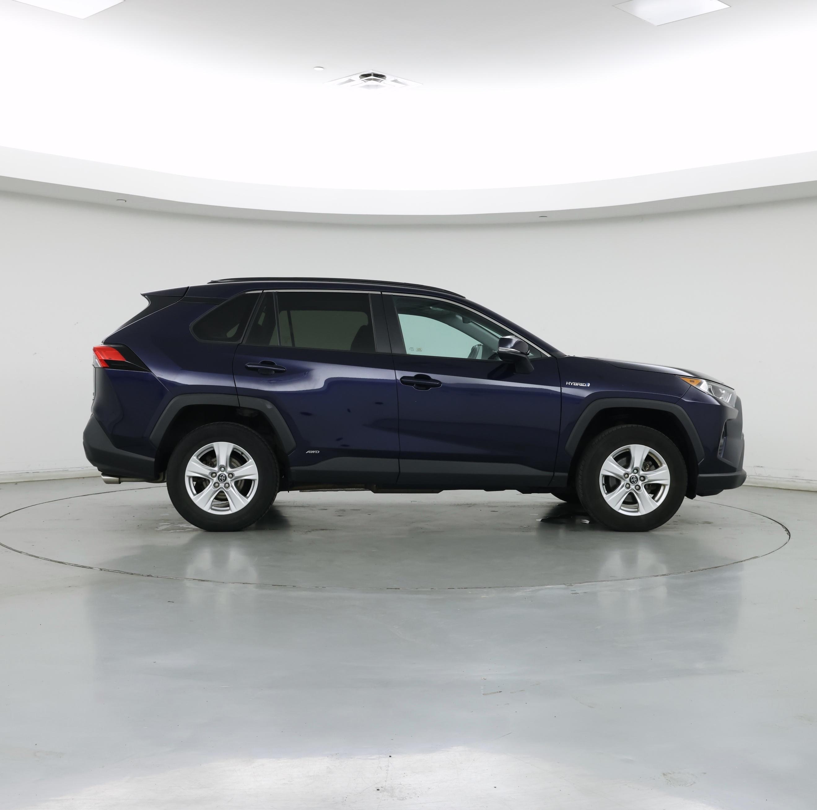 Thumbnail: 2020 Toyota RAV4 - 7