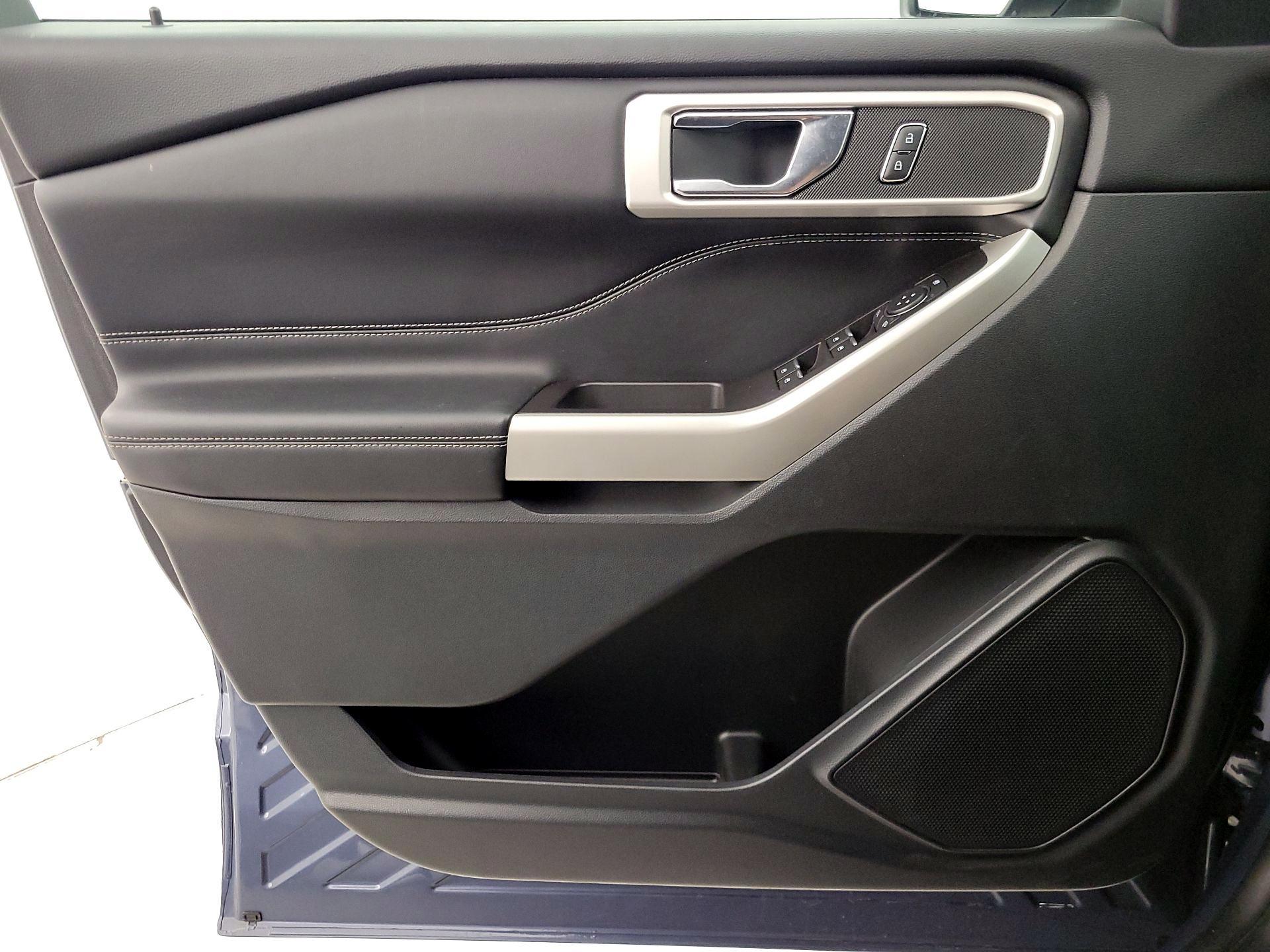 Thumbnail: 2021 Ford Explorer - 12