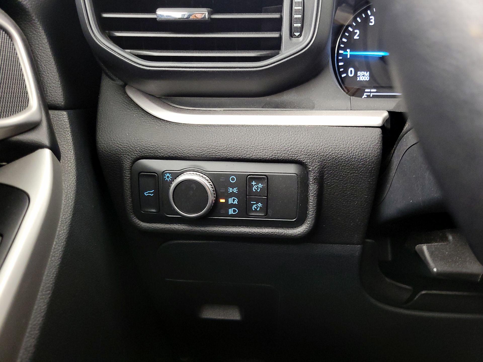 Thumbnail: 2021 Ford Explorer - 13