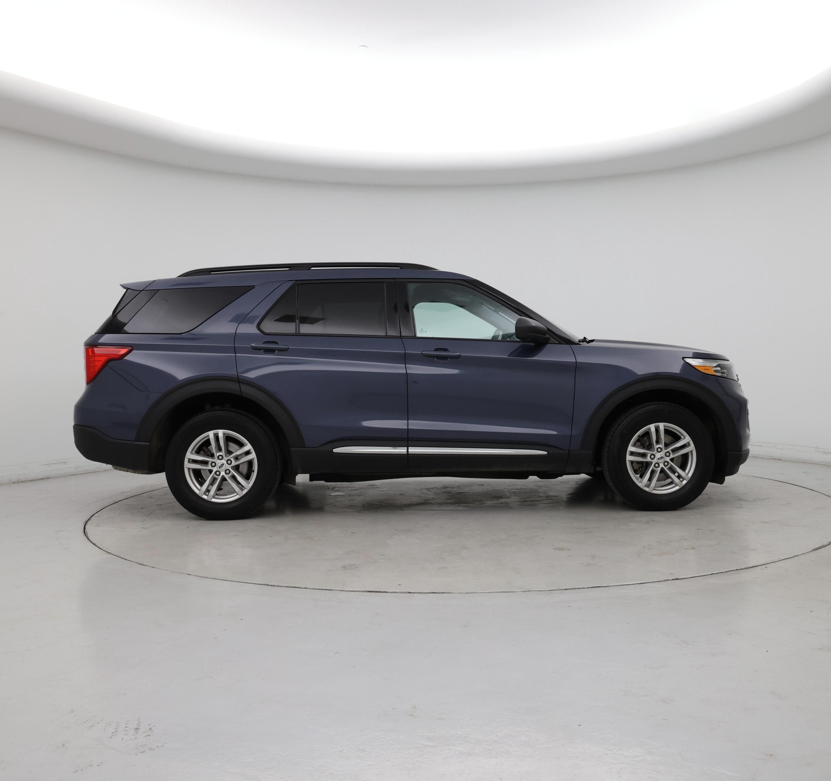 Thumbnail: 2021 Ford Explorer - 7