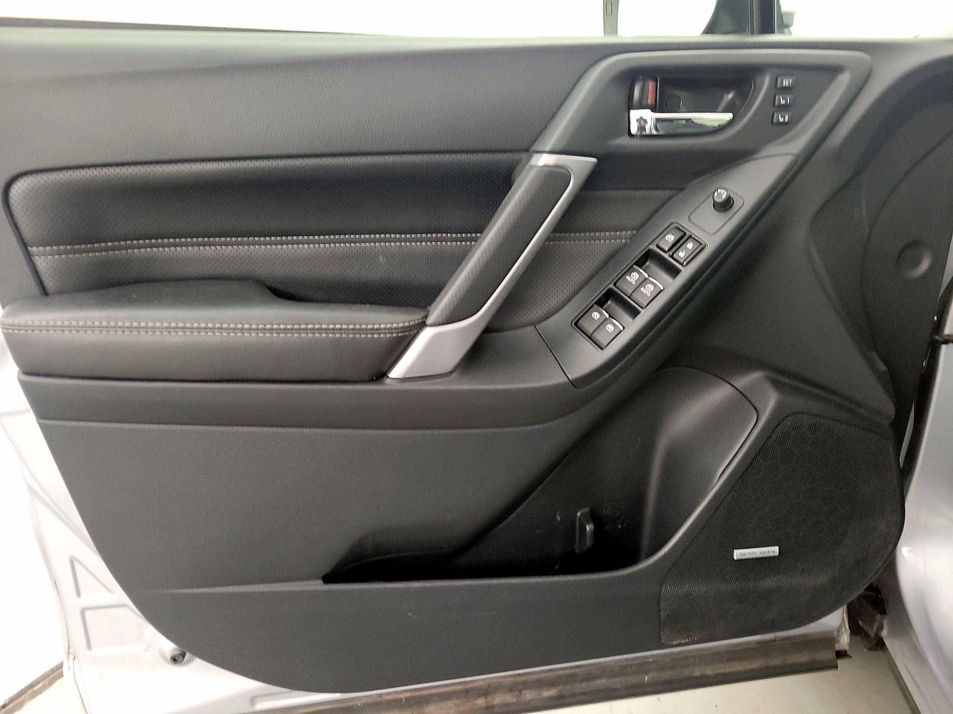 Thumbnail: 2017 Subaru Forester - 12