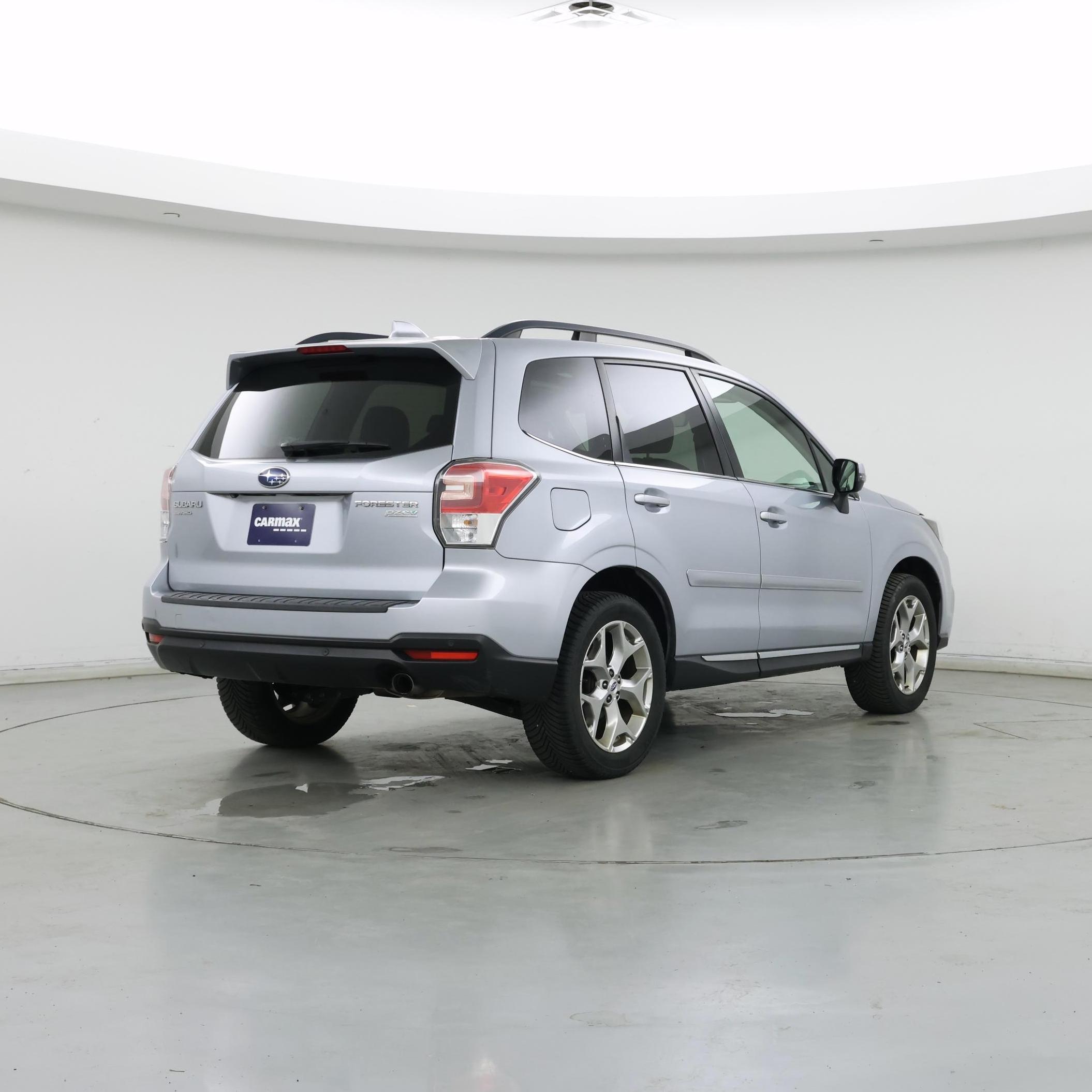 Thumbnail: 2017 Subaru Forester - 8