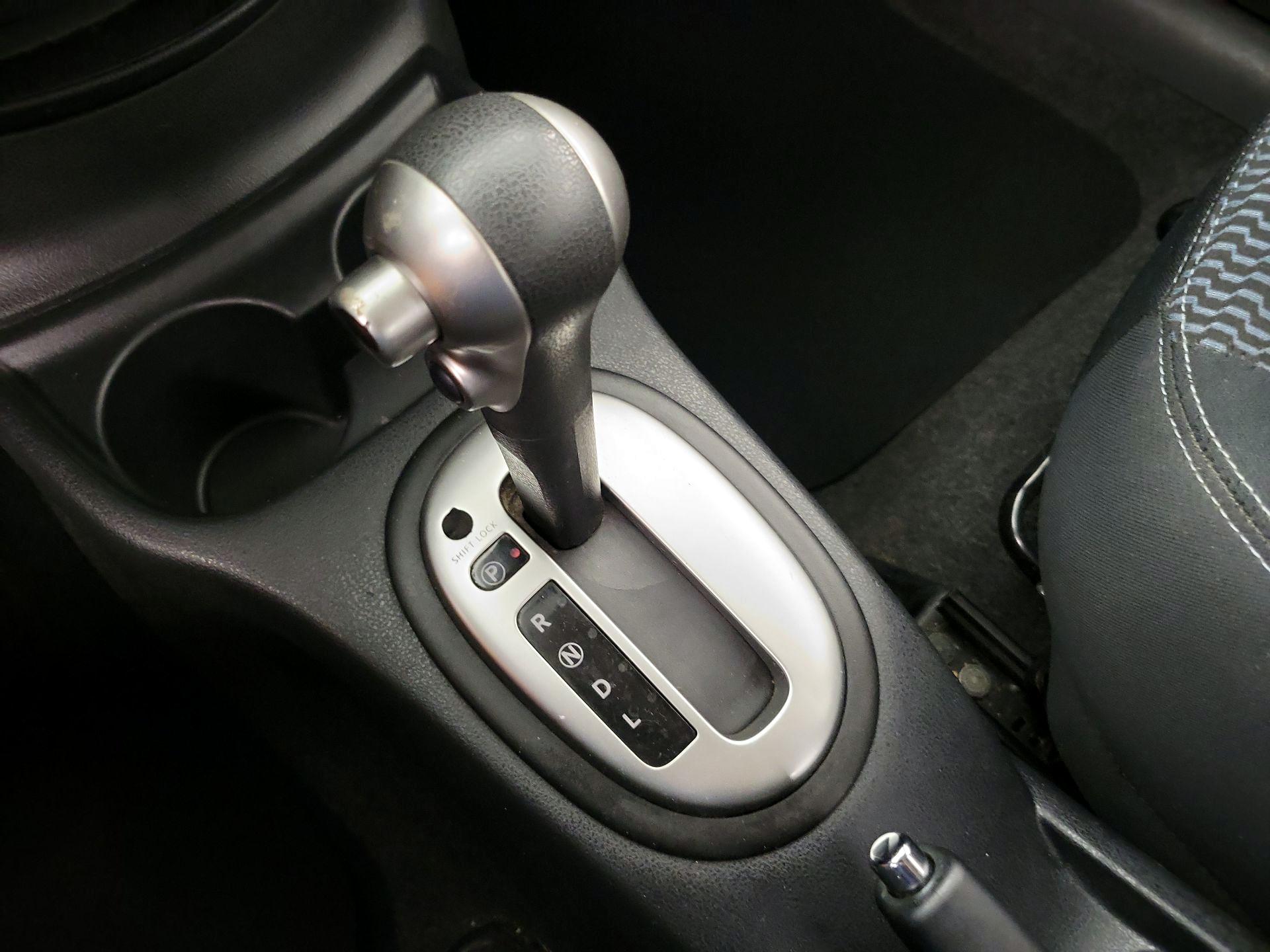 Thumbnail: 2015 Nissan Versa Note - 16