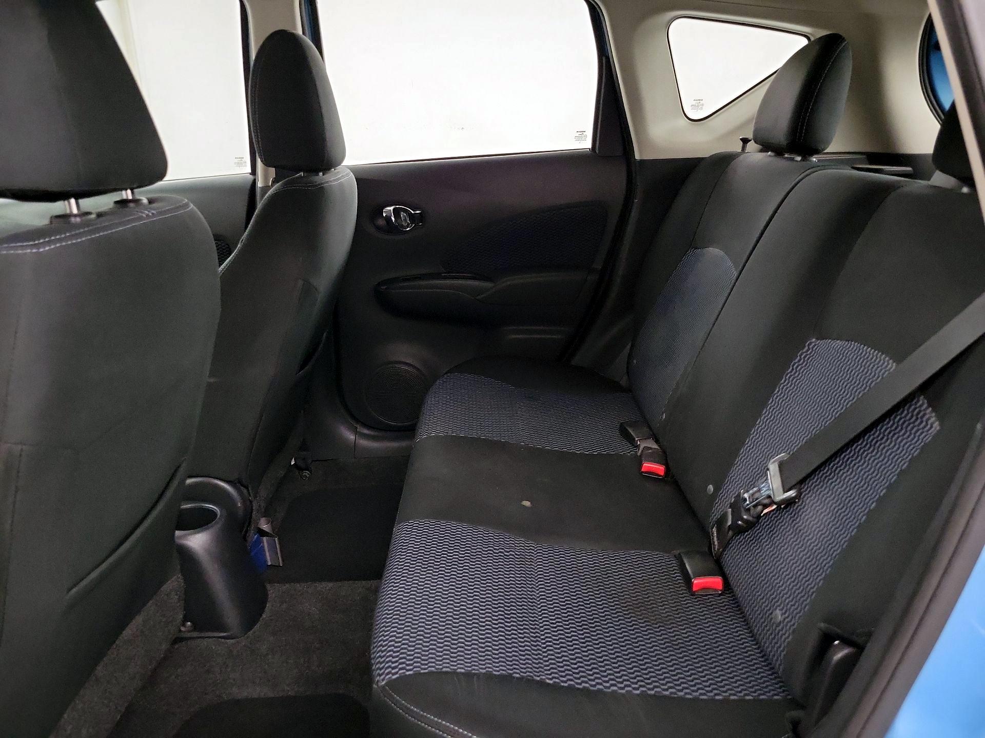 Thumbnail: 2015 Nissan Versa Note - 18