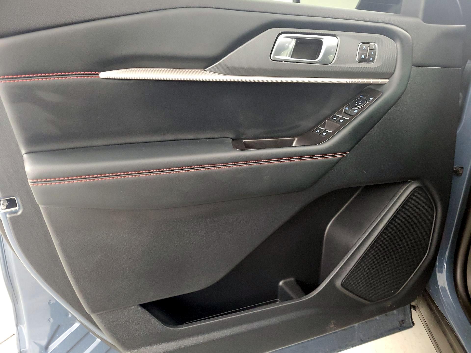 Thumbnail: 2026 Ford Explorer - 12