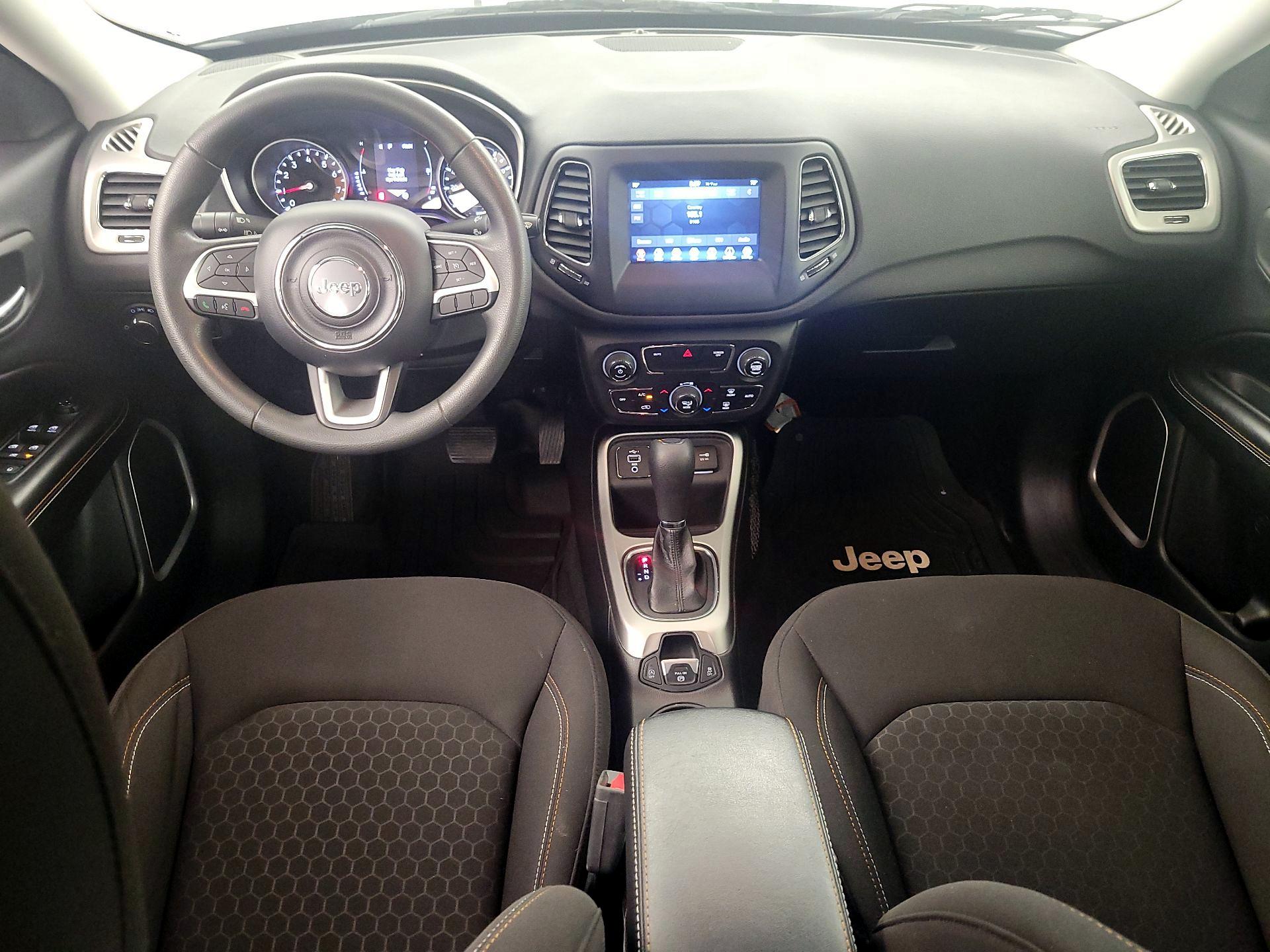 Thumbnail: 2021 Jeep Compass - 9