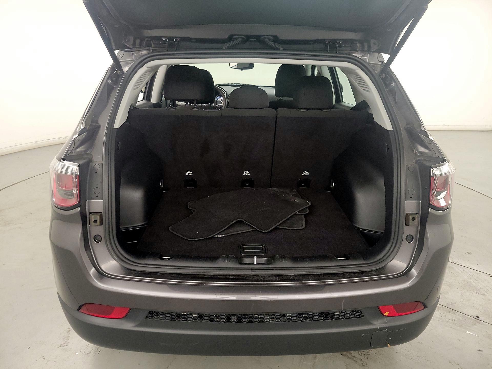 Thumbnail: 2021 Jeep Compass - 20