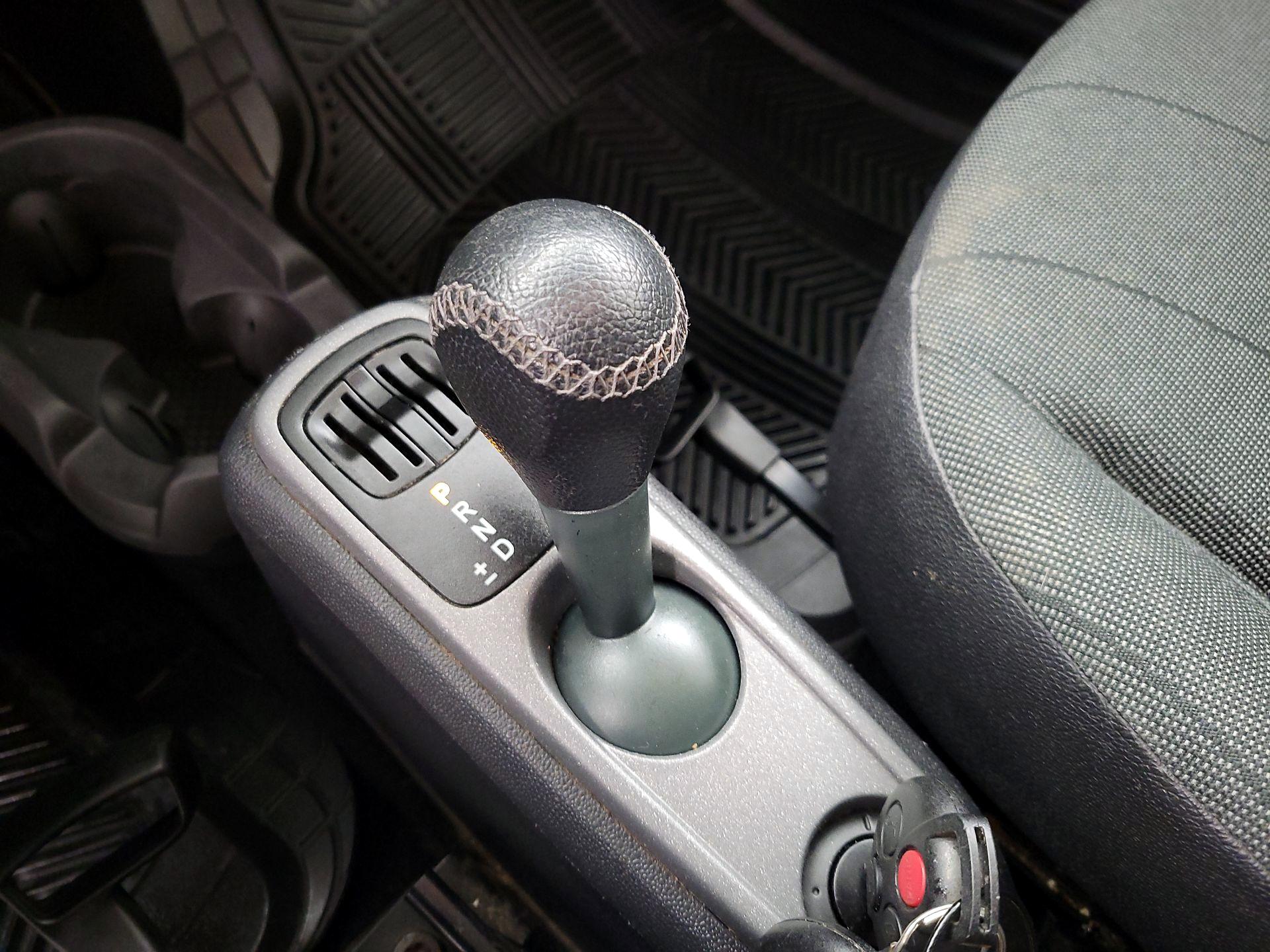 Thumbnail: 2015 smart fortwo - 15