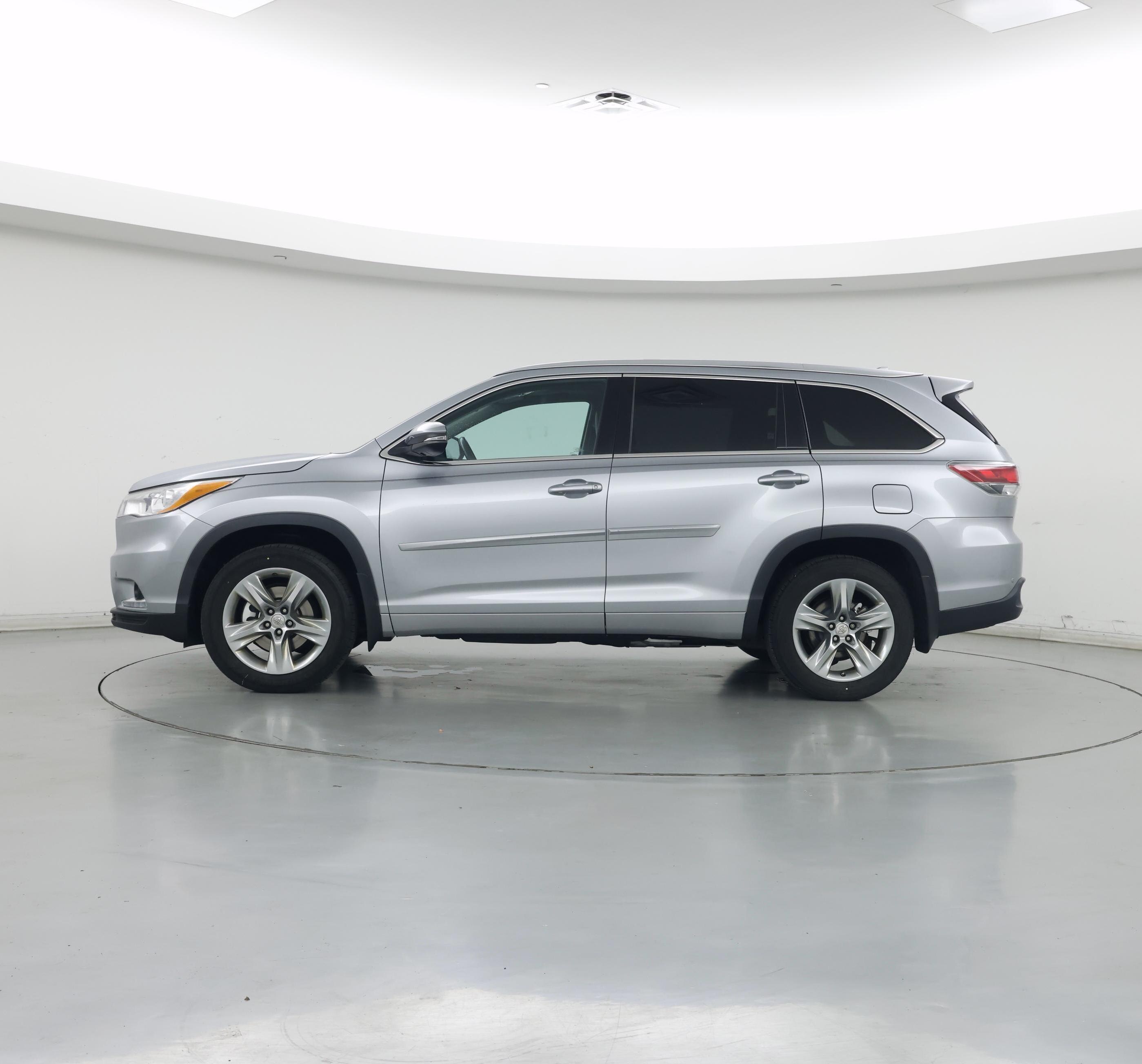 Thumbnail: 2014 Toyota Highlander - 3