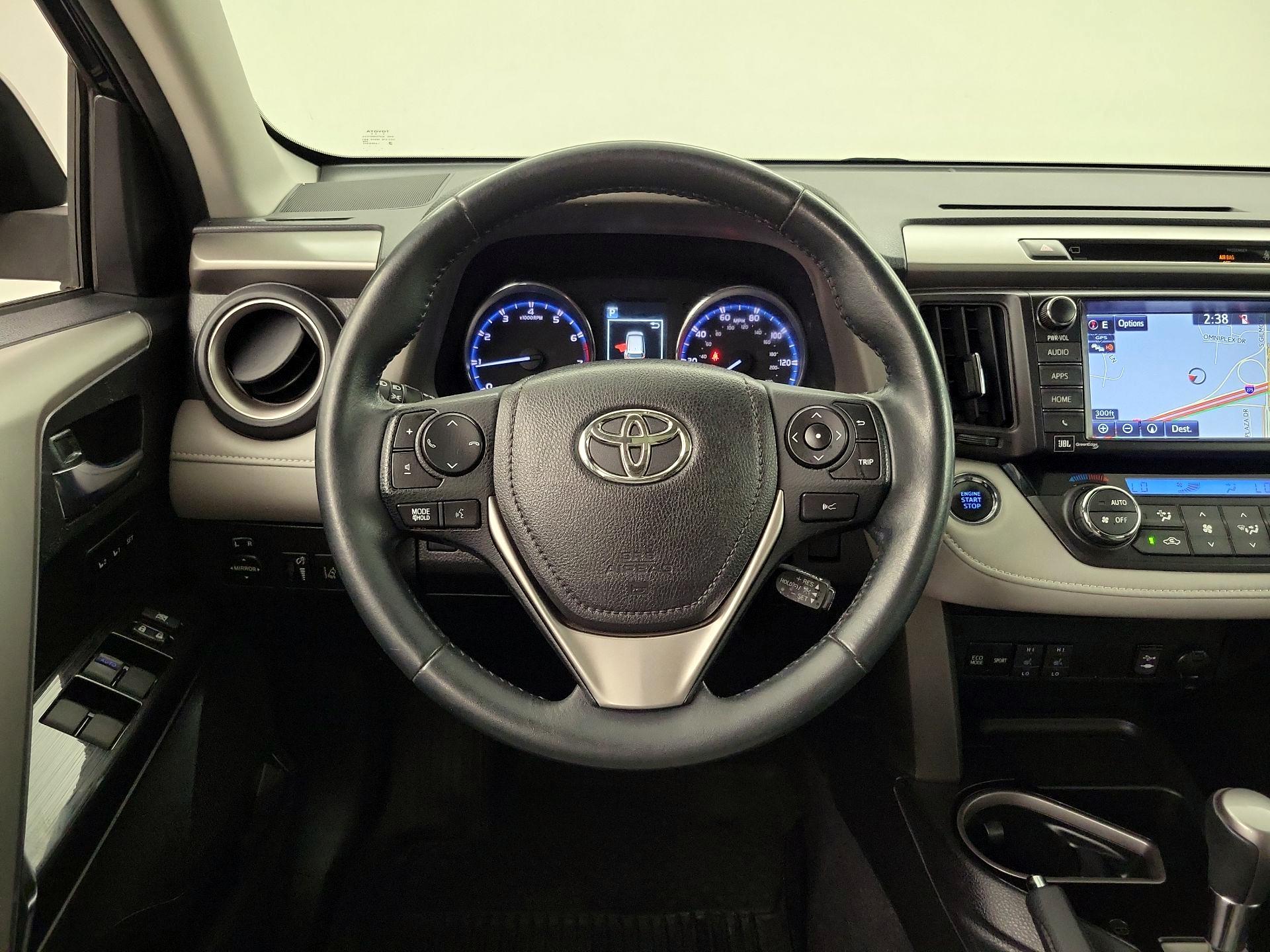 Thumbnail: 2017 Toyota RAV4 - 10