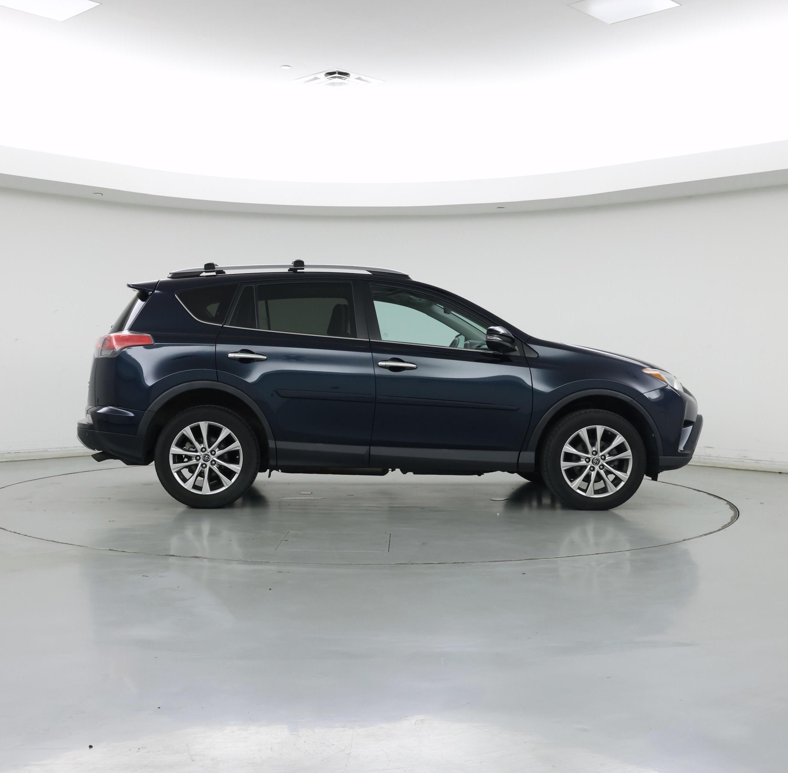 Thumbnail: 2017 Toyota RAV4 - 7