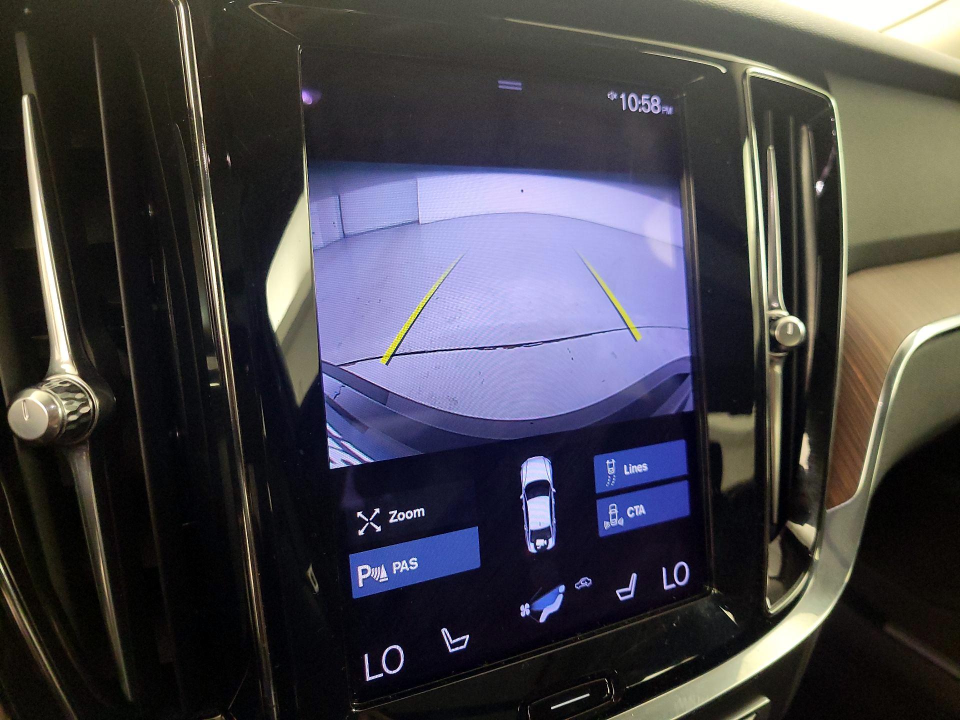 Thumbnail: 2022 Volvo S60 - 15