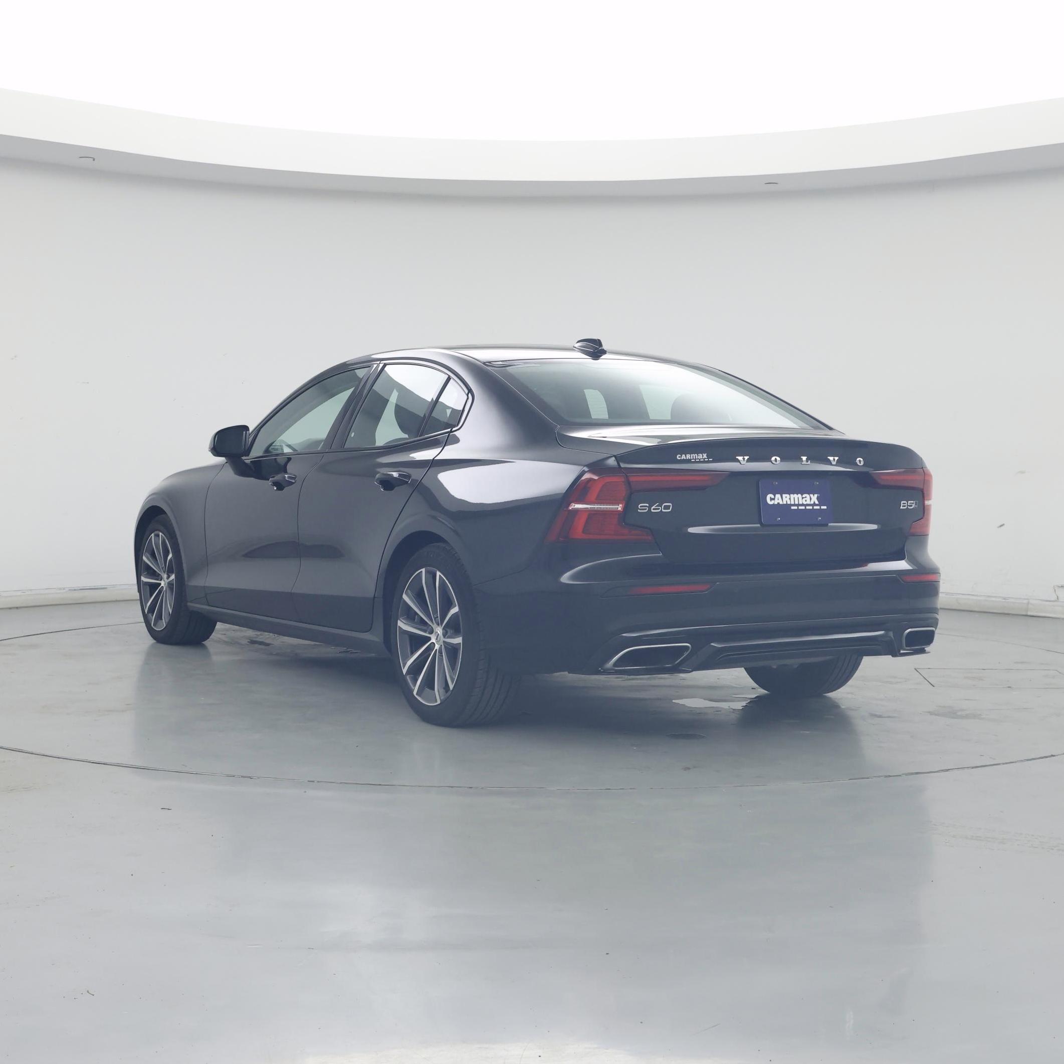 Thumbnail: 2022 Volvo S60 - 2