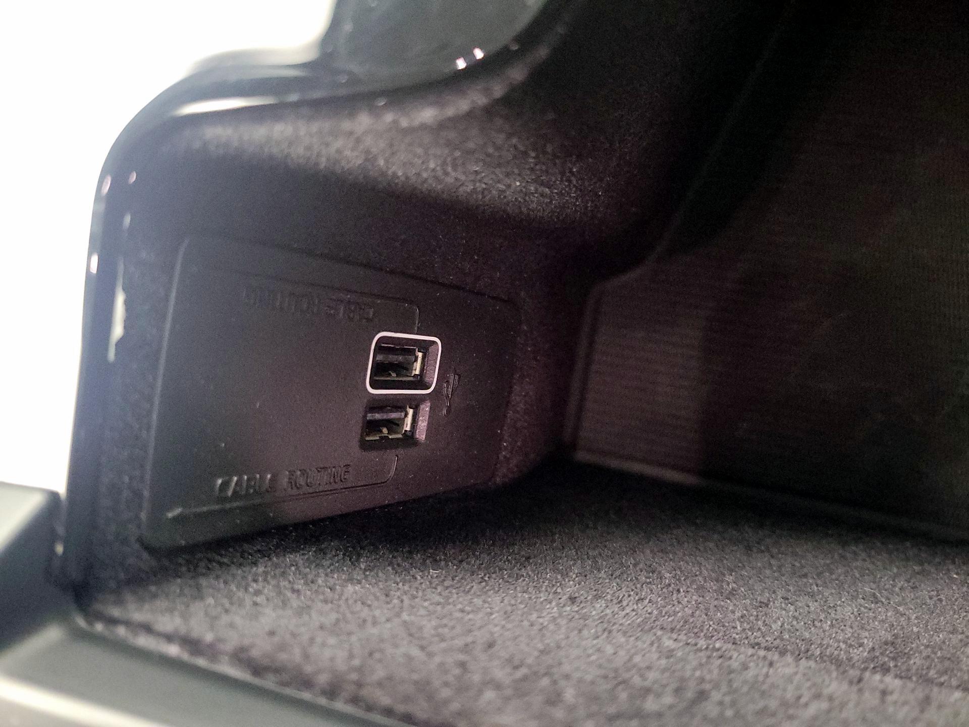 Thumbnail: 2022 Volvo S60 - 19