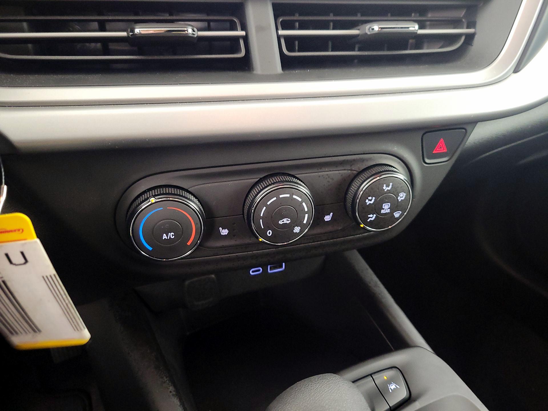 Thumbnail: 2024 Chevrolet Trax - 16