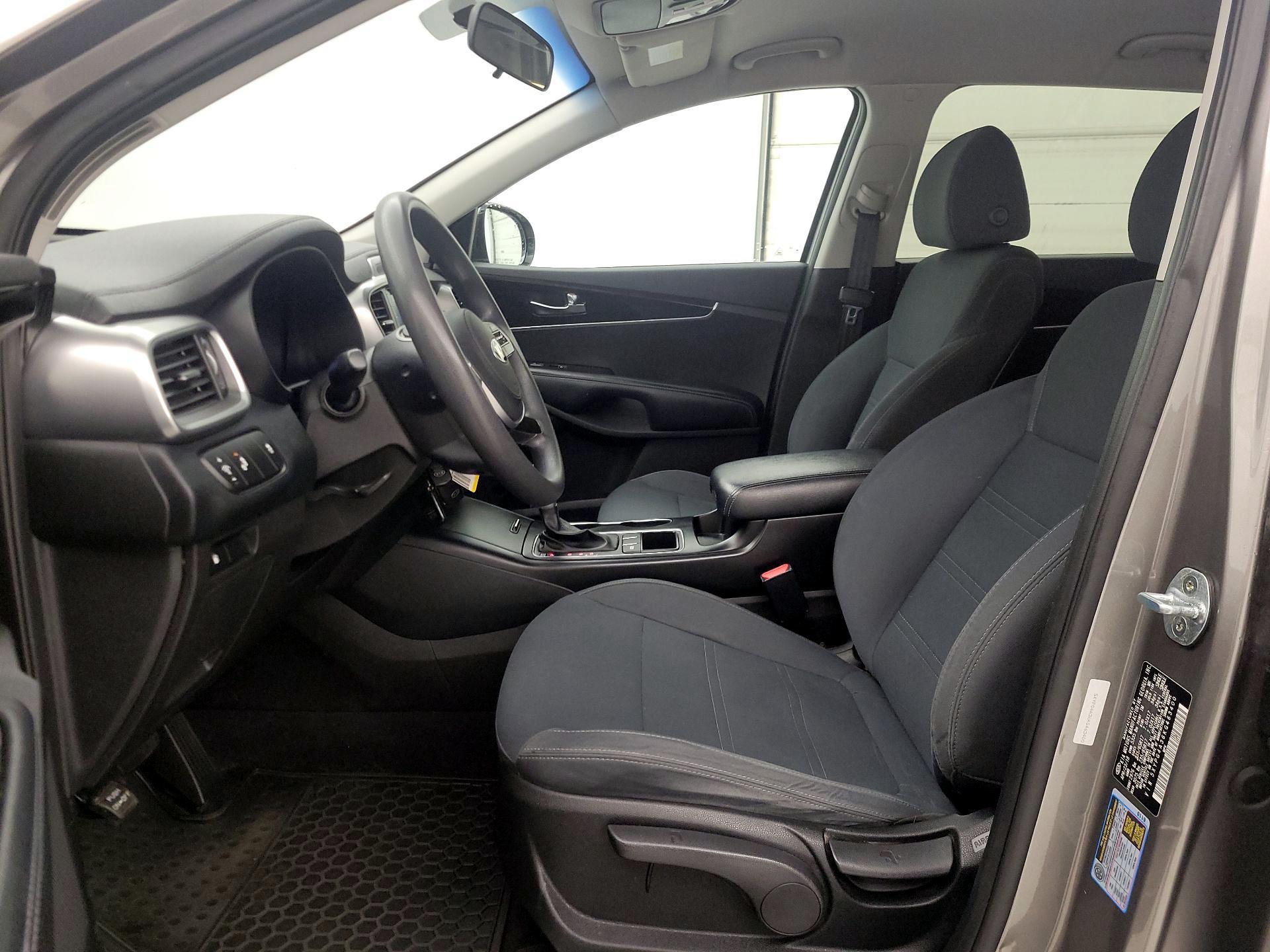 Thumbnail: 2019 Kia Sorento - 11