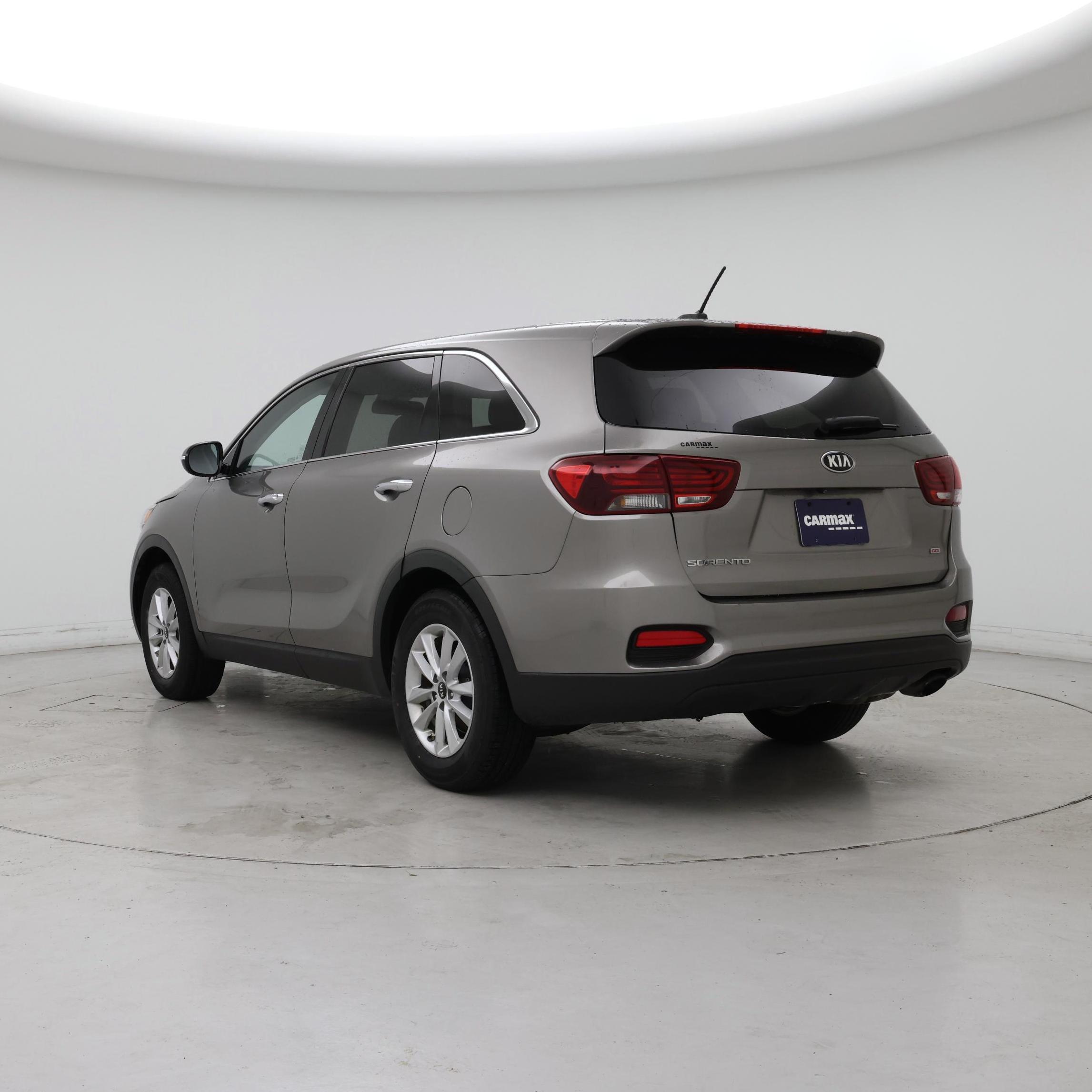 Thumbnail: 2019 Kia Sorento - 2
