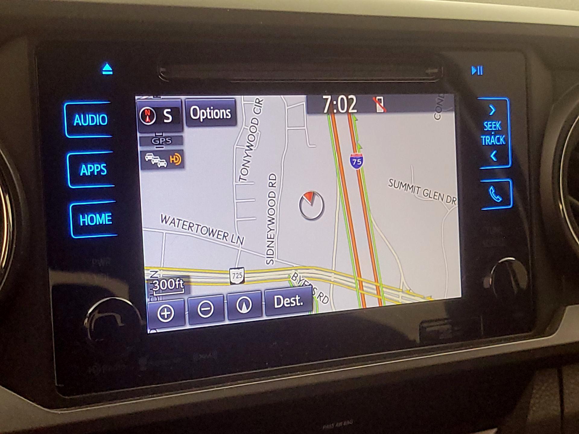 Thumbnail: 2019 Toyota Tacoma - 12