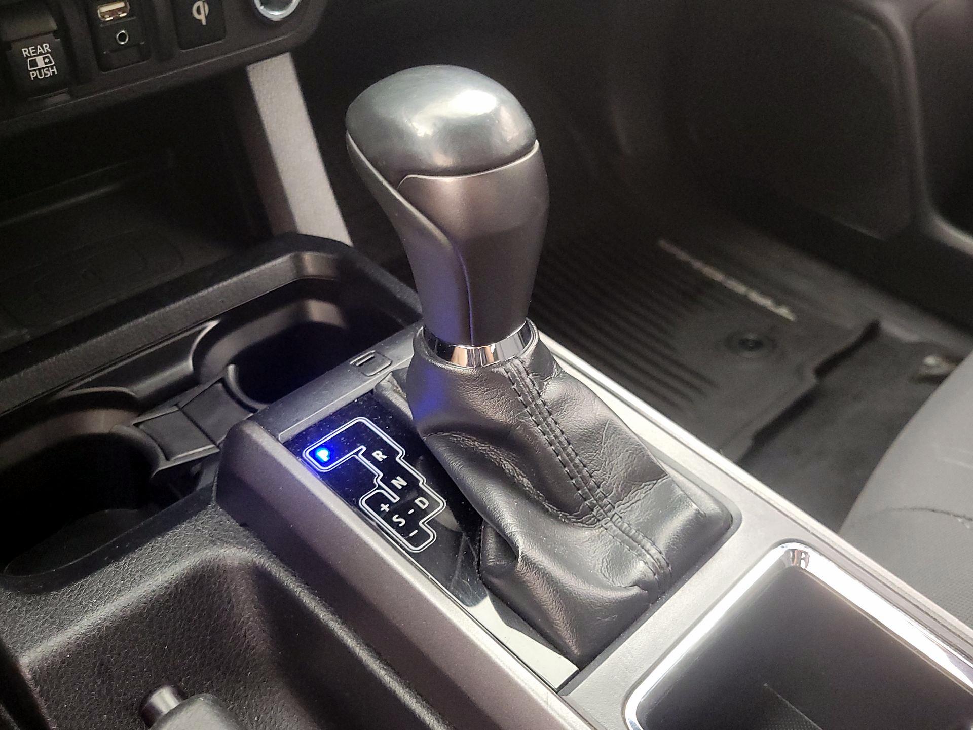 Thumbnail: 2019 Toyota Tacoma - 16