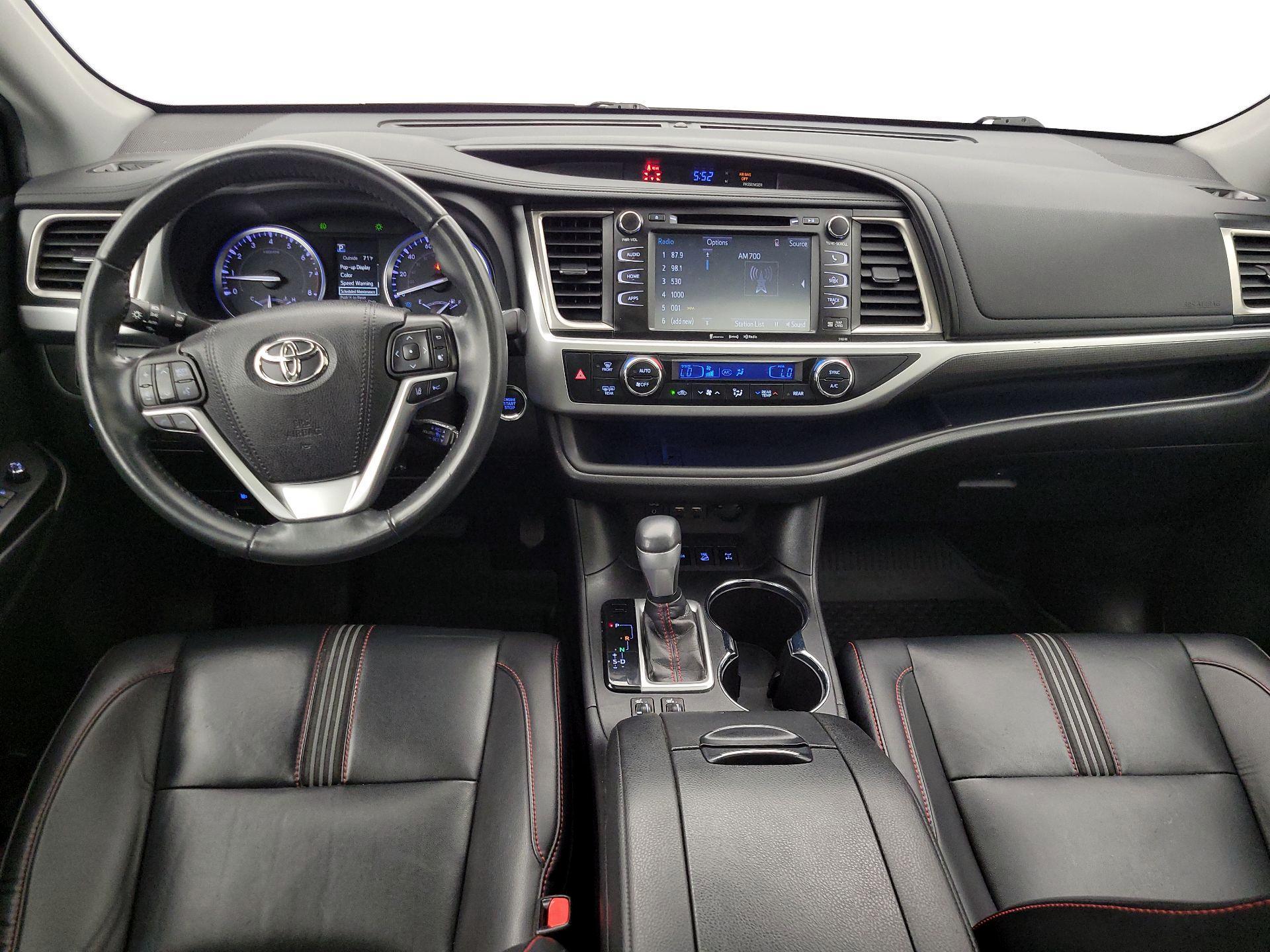 Thumbnail: 2019 Toyota Highlander - 9