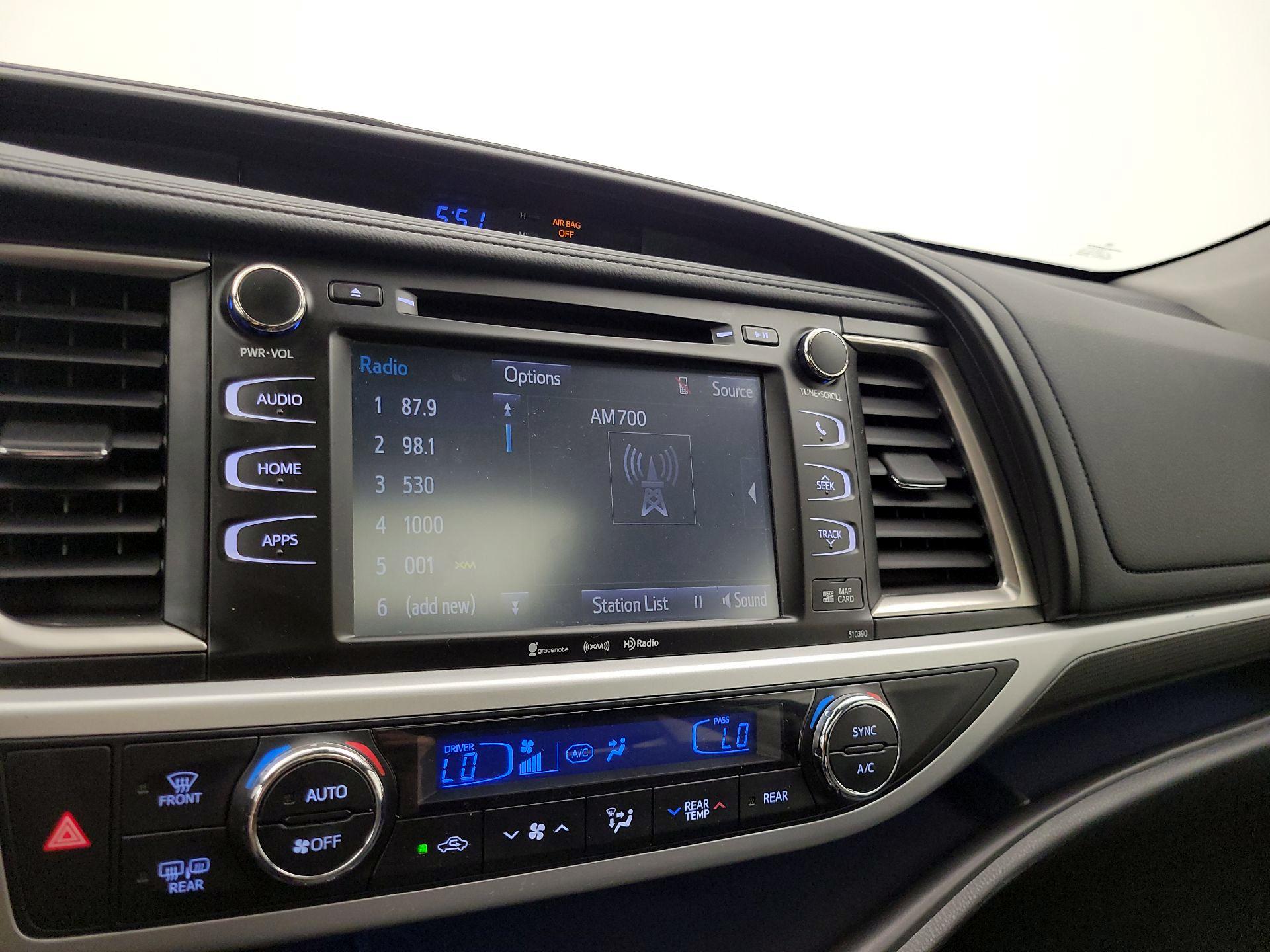 Thumbnail: 2019 Toyota Highlander - 15