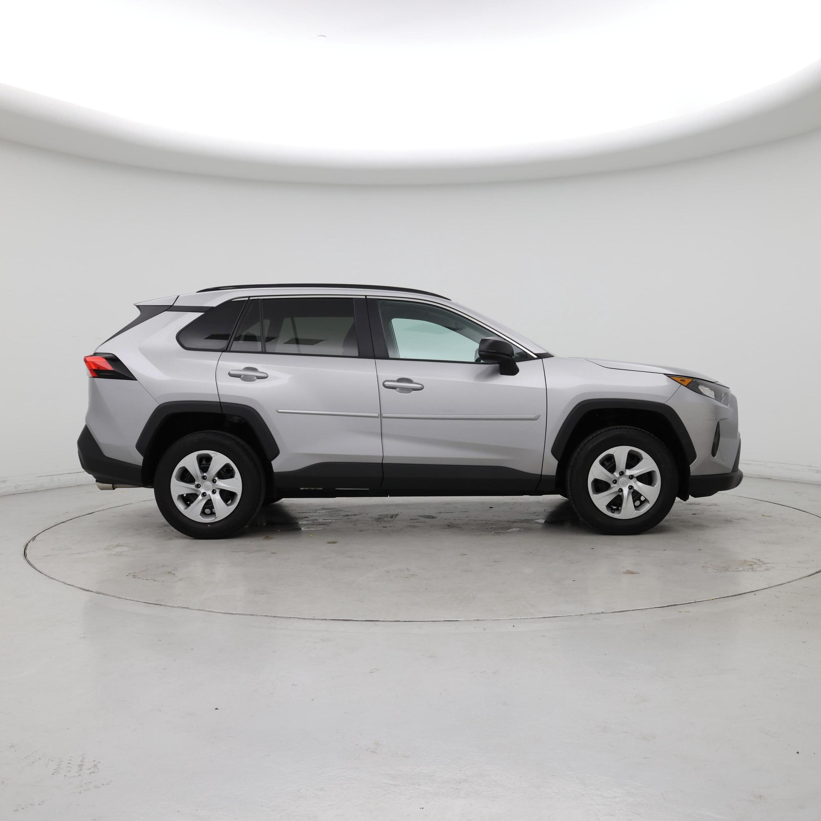 Thumbnail: 2019 Toyota RAV4 - 7