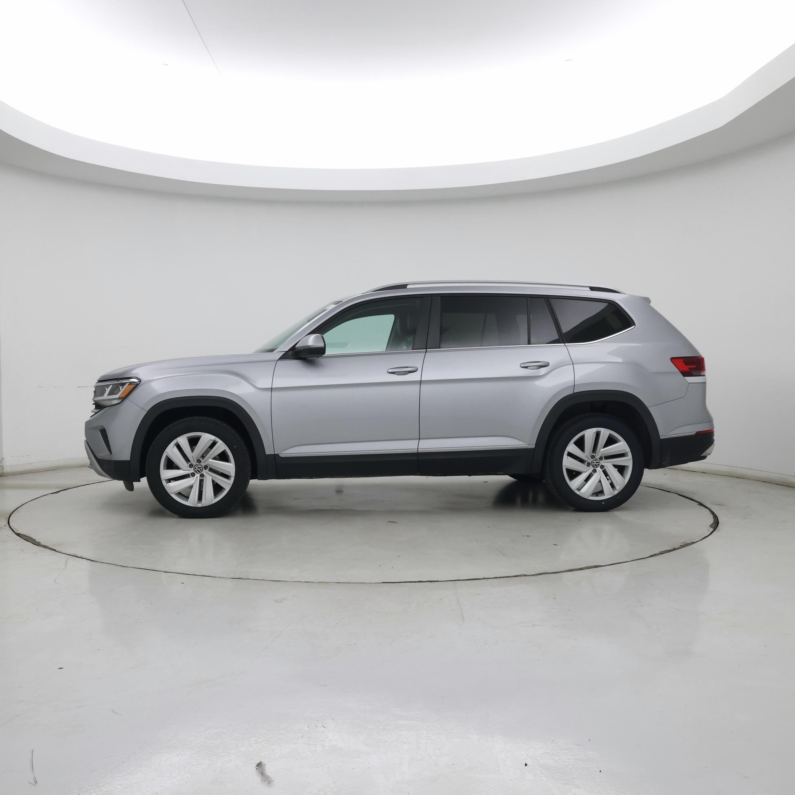 Thumbnail: 2021 Volkswagen Atlas - 3