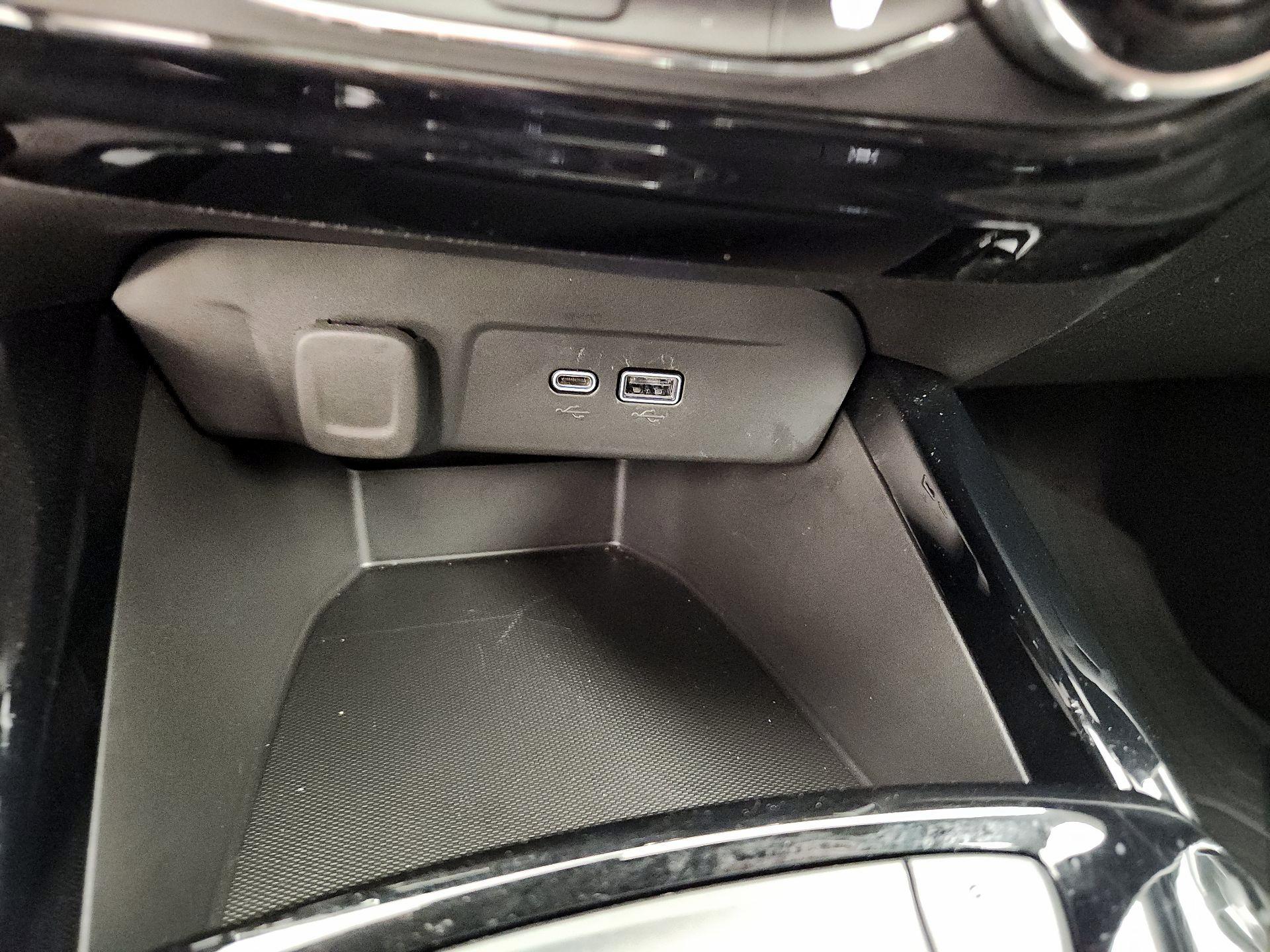 Thumbnail: 2025 Chevrolet Trax - 18