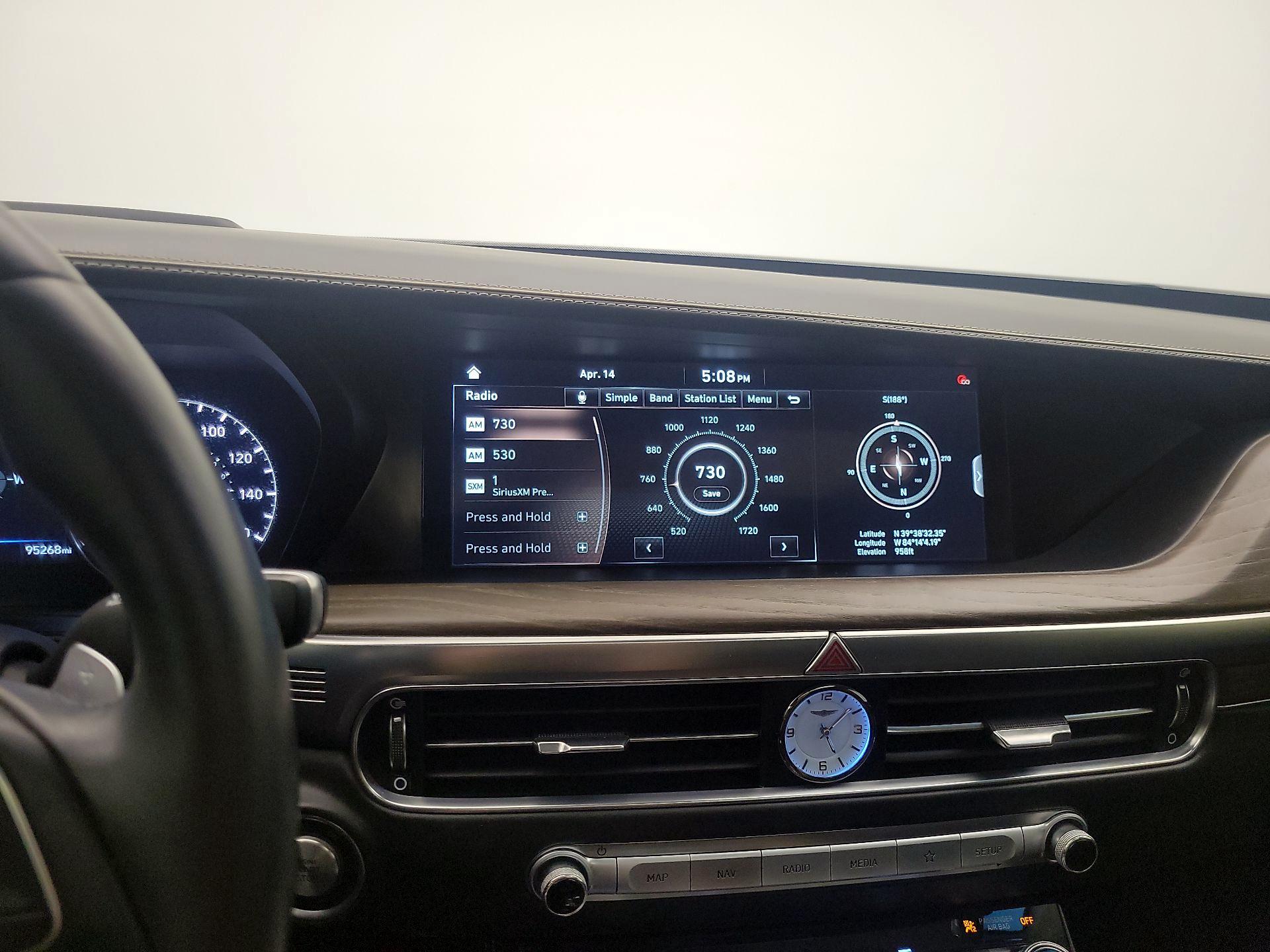 Thumbnail: 2020 Genesis G90 - 16