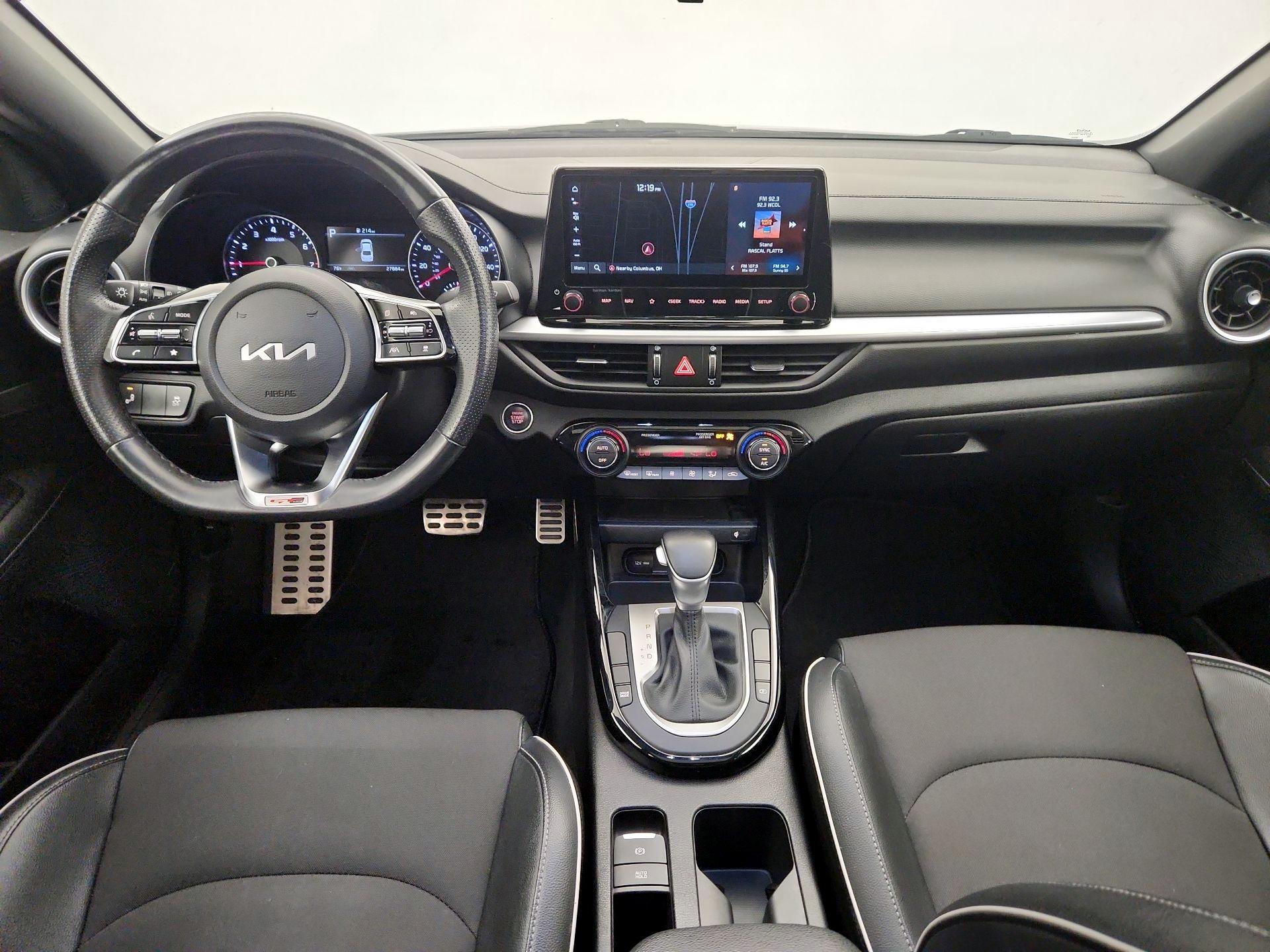 Thumbnail: 2022 Kia Forte - 9