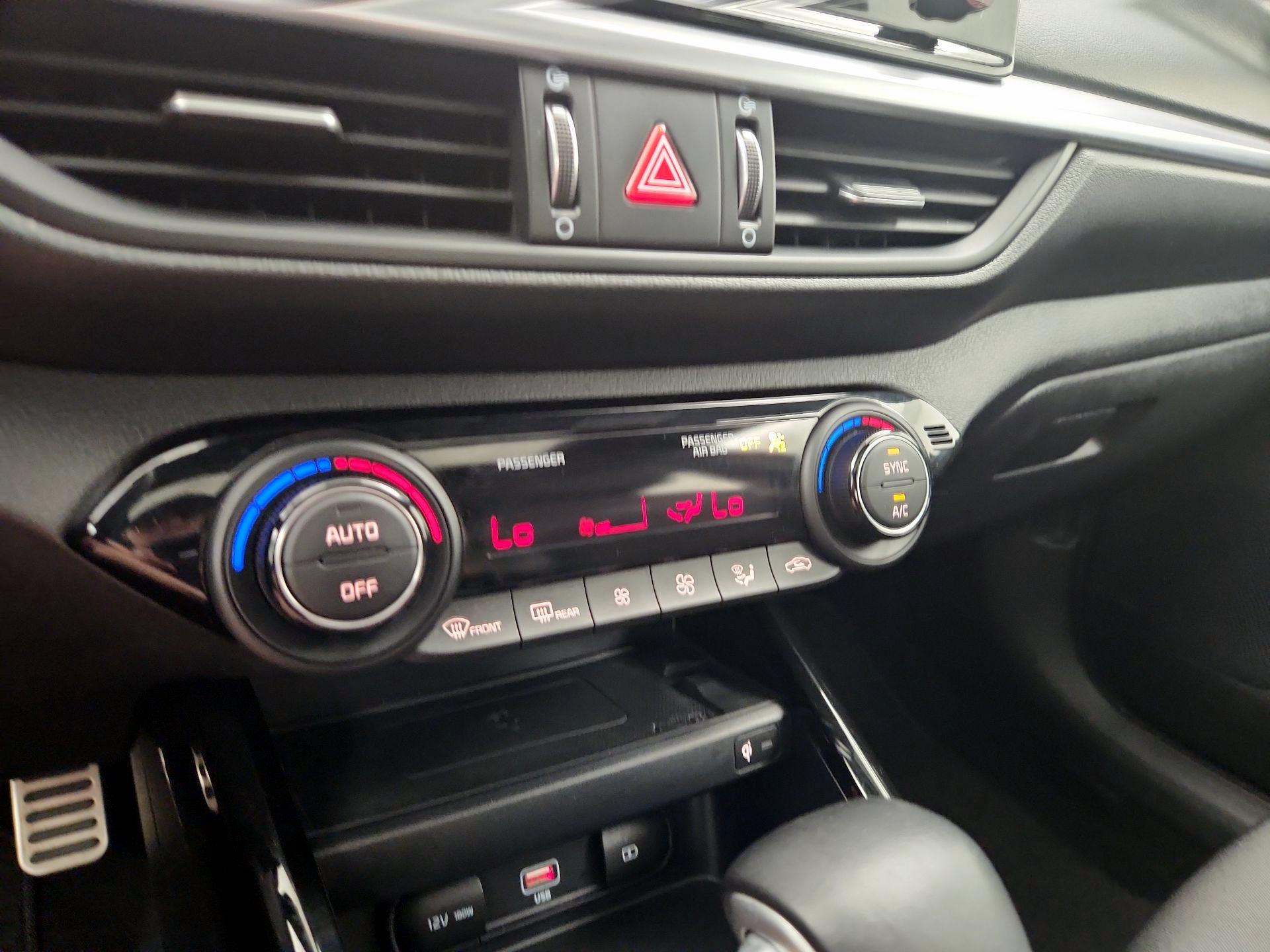 Thumbnail: 2022 Kia Forte - 17