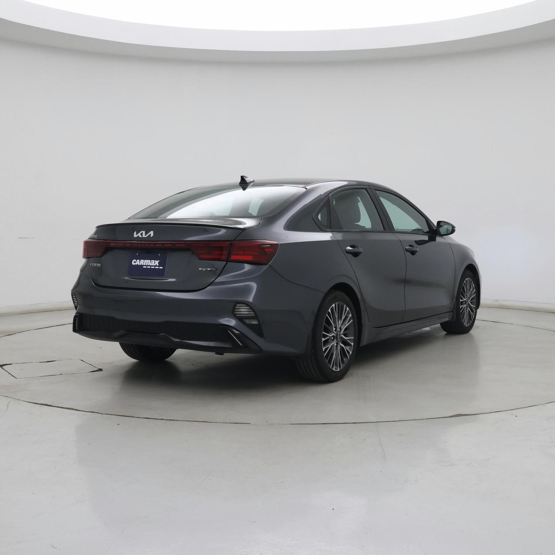 Thumbnail: 2022 Kia Forte - 8