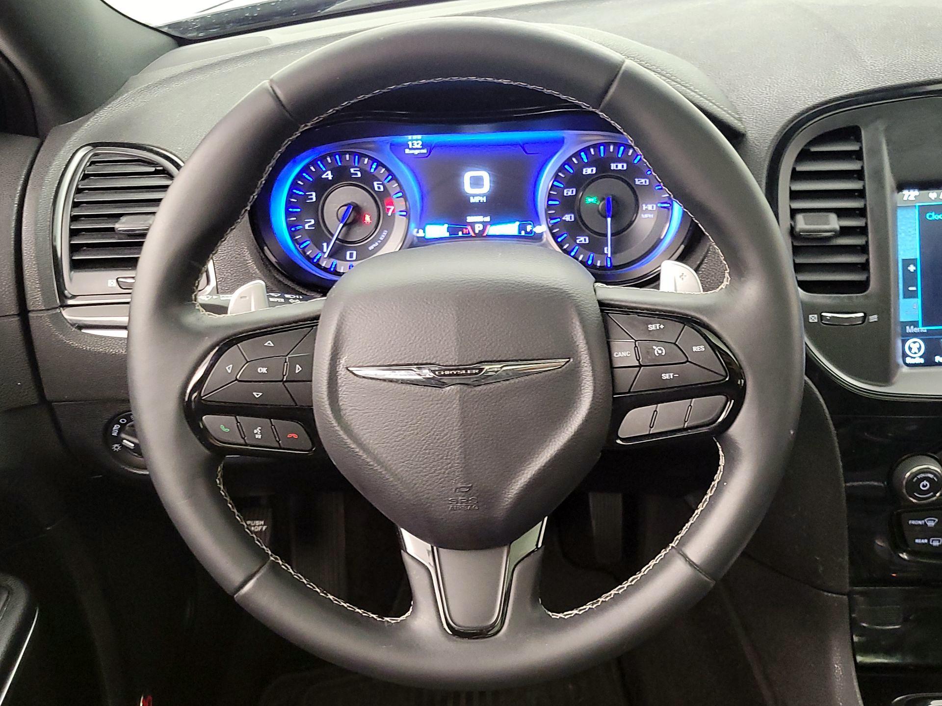 Thumbnail: 2017 Chrysler 300 - 10