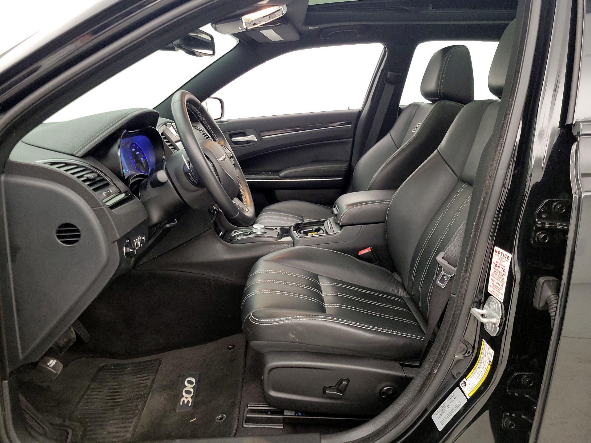 Thumbnail: 2017 Chrysler 300 - 11