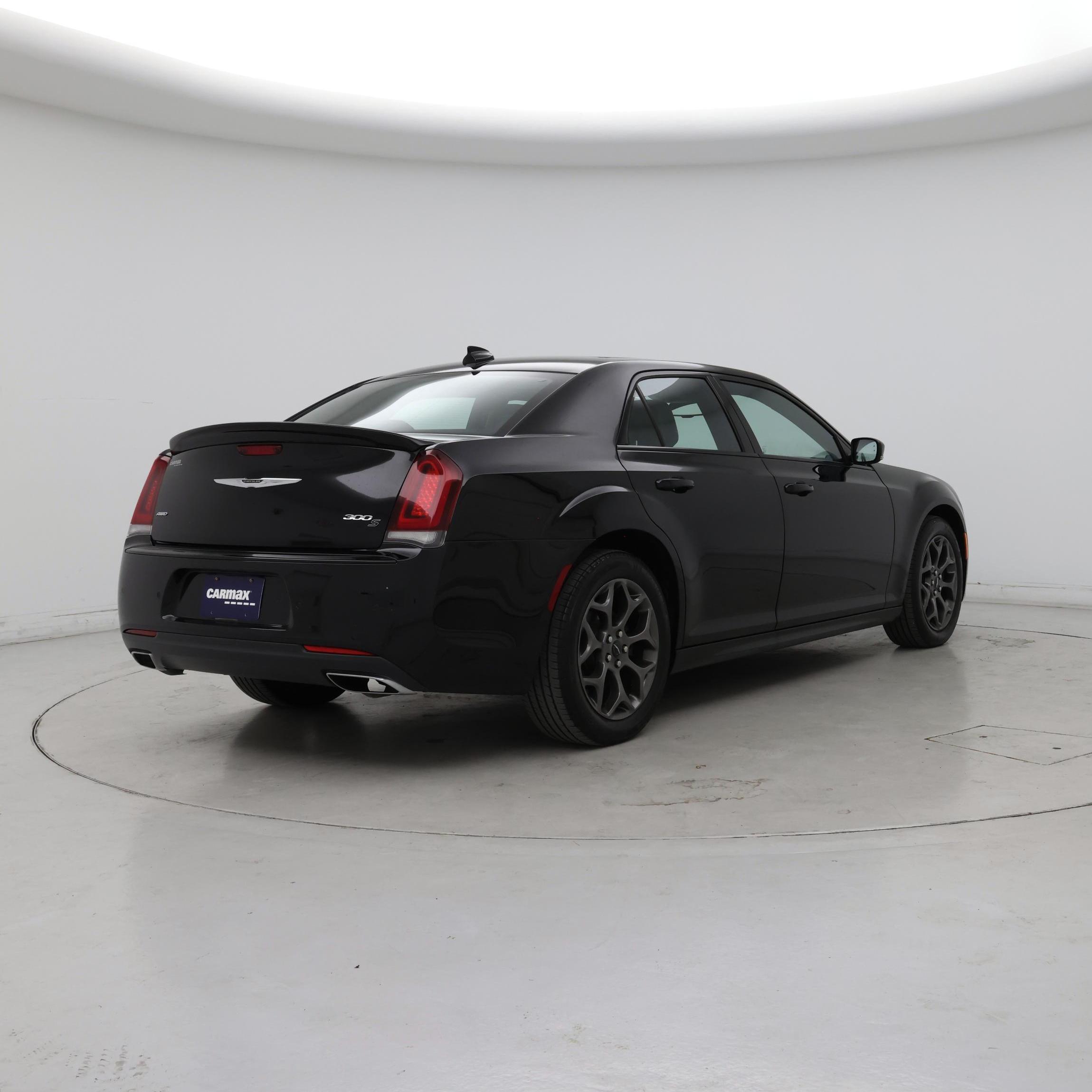 Thumbnail: 2017 Chrysler 300 - 8