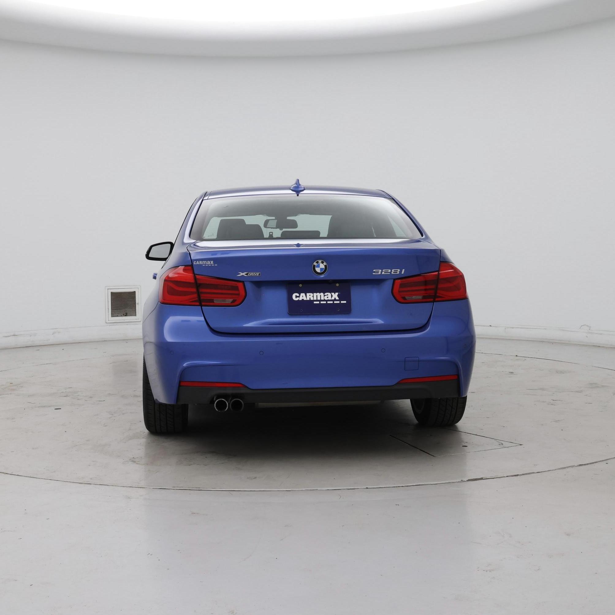 Thumbnail: 2016 BMW 3 Series - 6