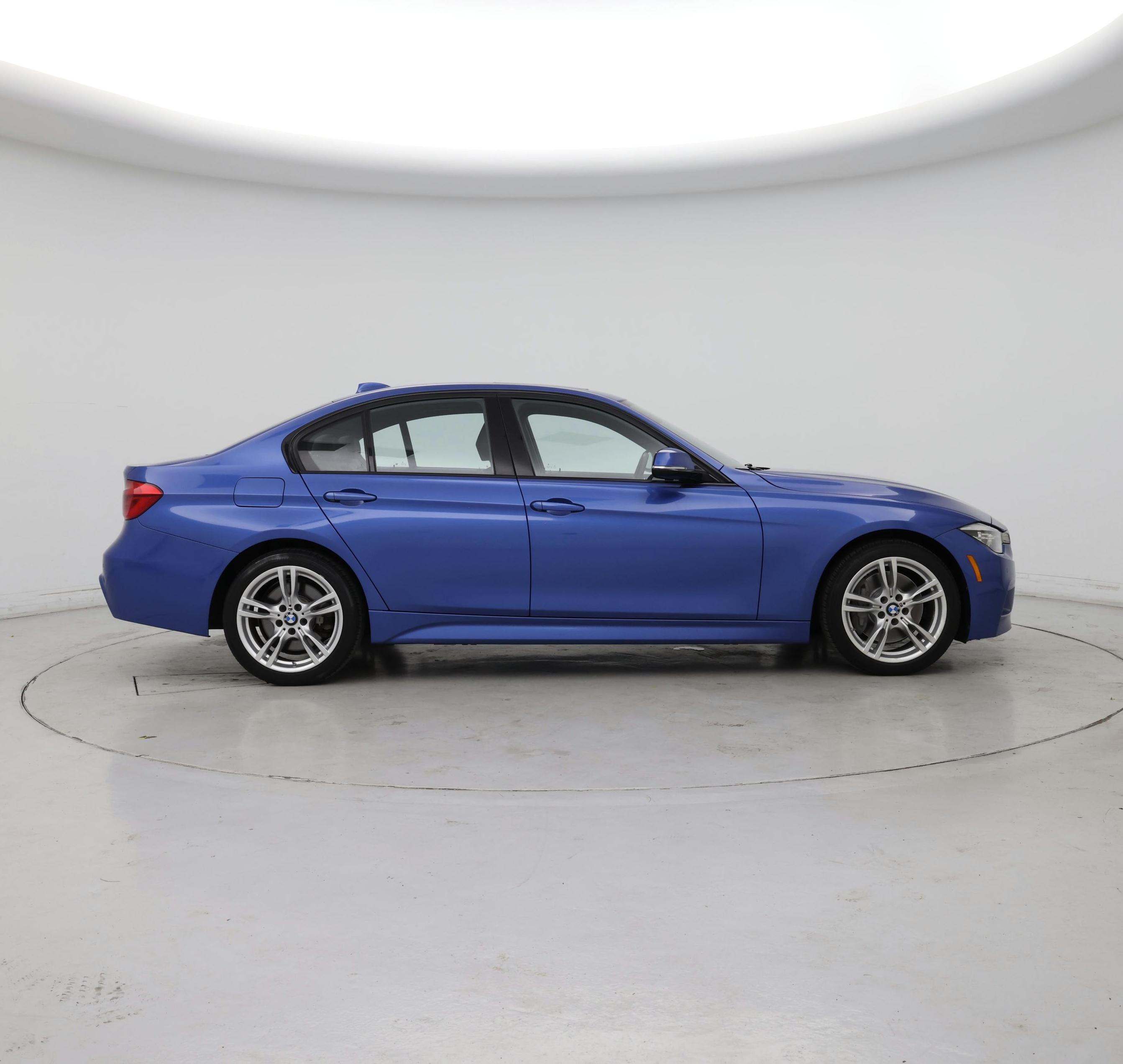 Thumbnail: 2016 BMW 3 Series - 7