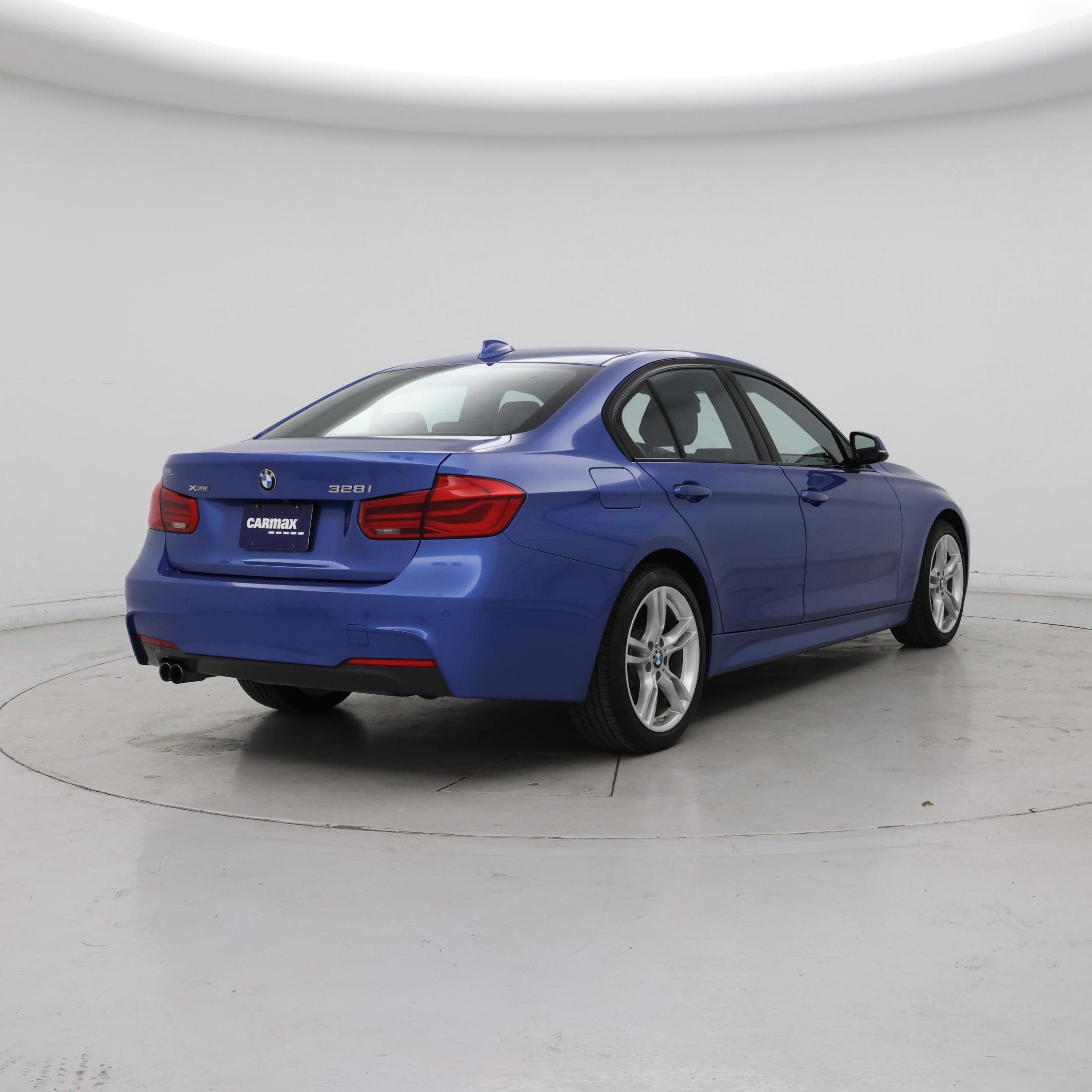 Thumbnail: 2016 BMW 3 Series - 8