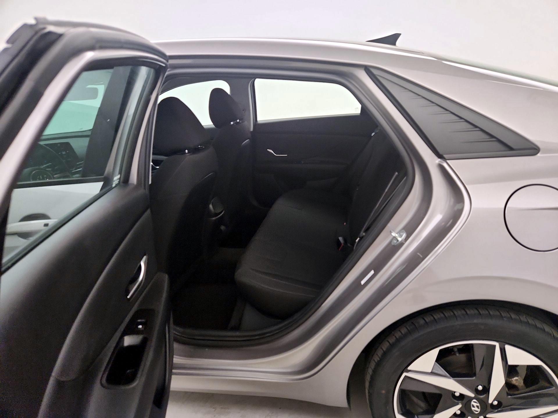 Thumbnail: 2023 Hyundai Elantra - 20