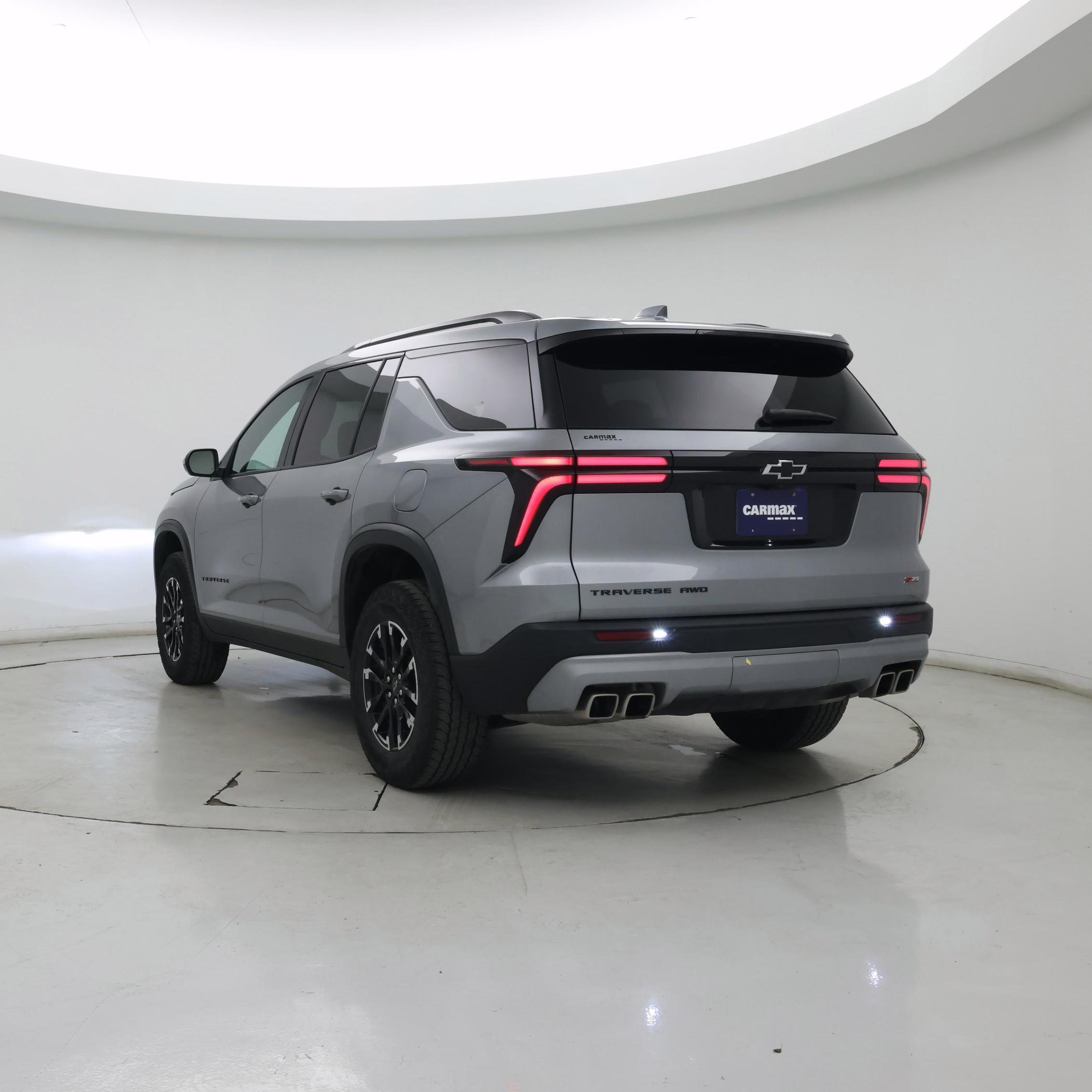 Thumbnail: 2025 Chevrolet Traverse - 2