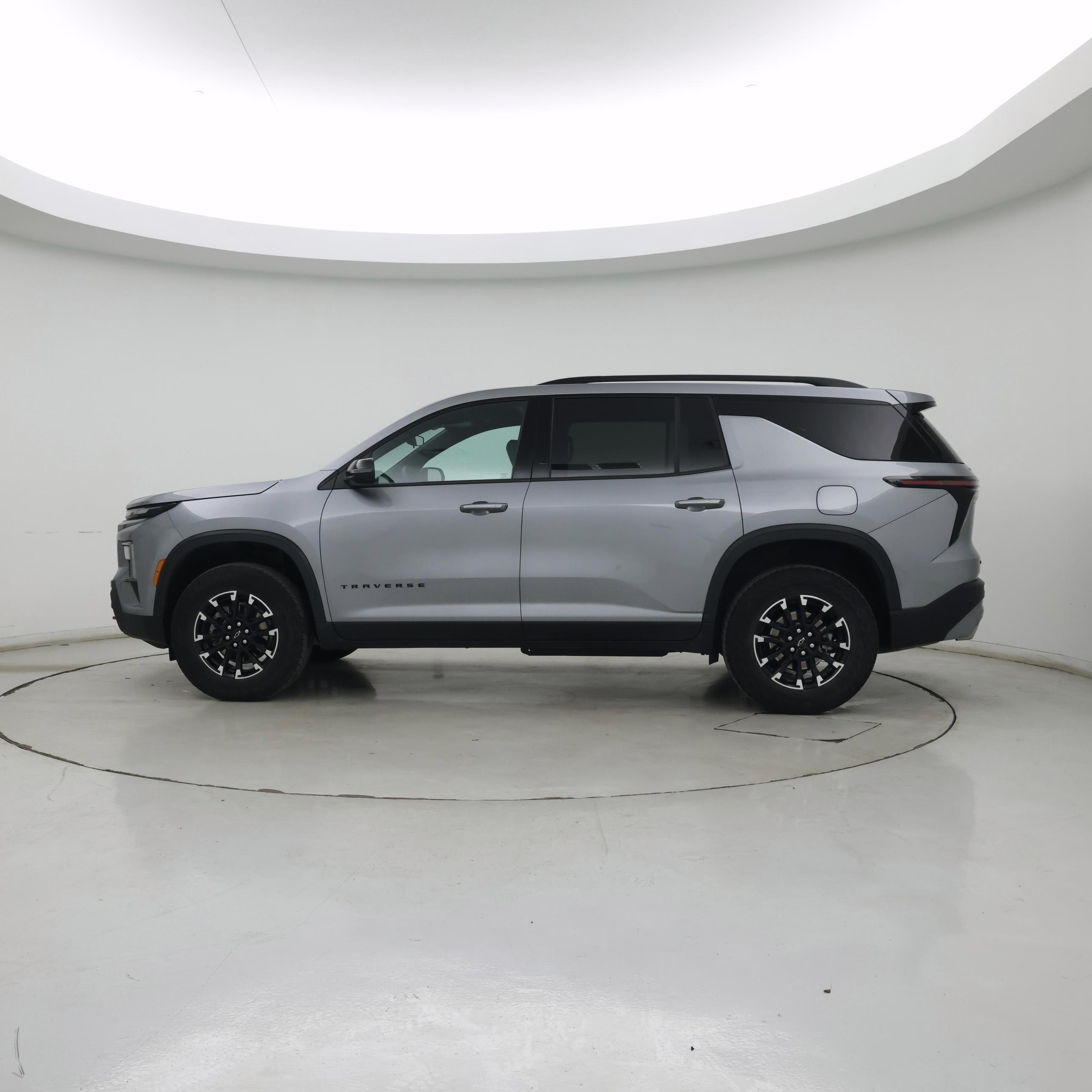 Thumbnail: 2025 Chevrolet Traverse - 3