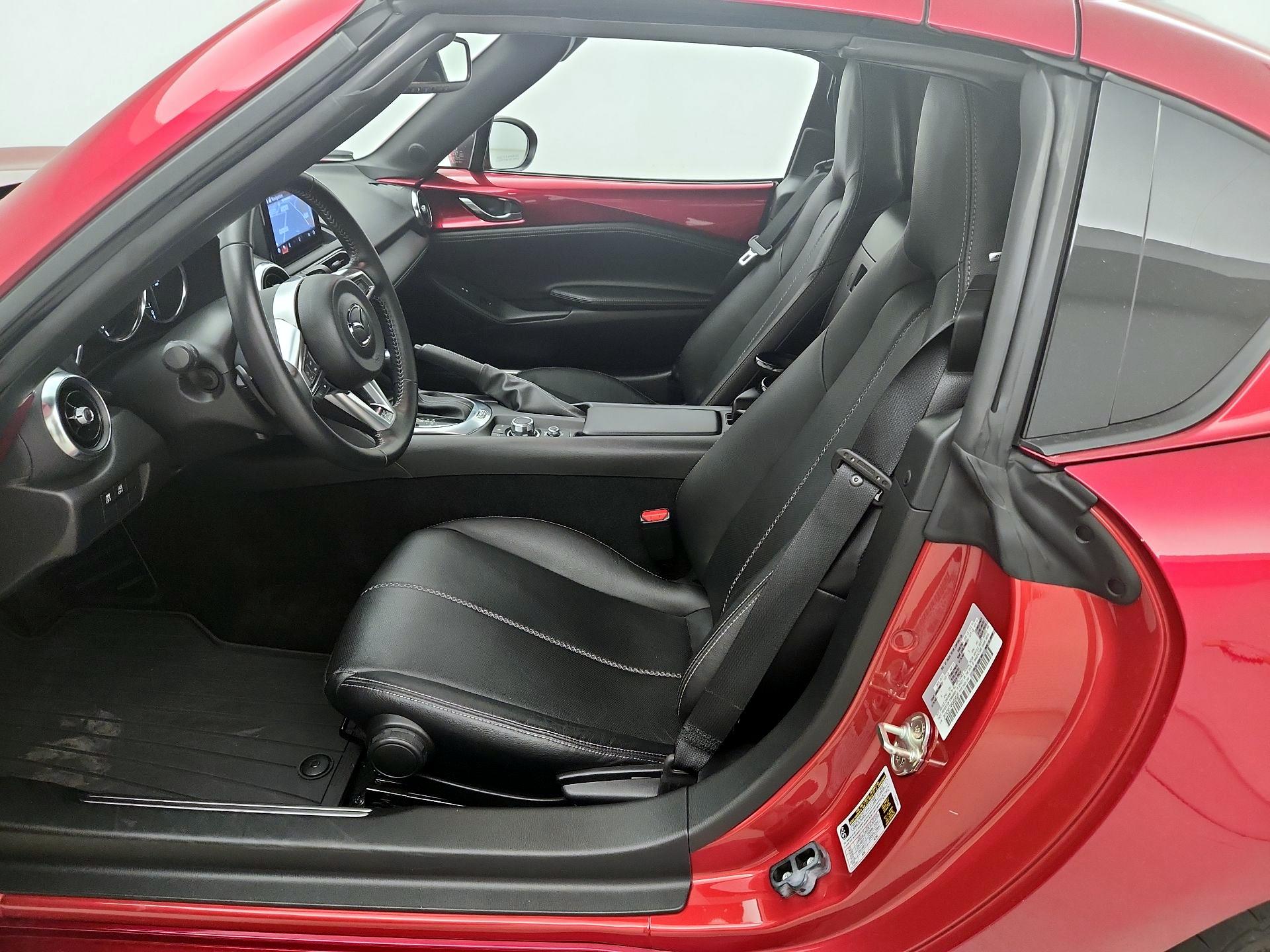 Thumbnail: 2021 Mazda MX-5 Miata - 11