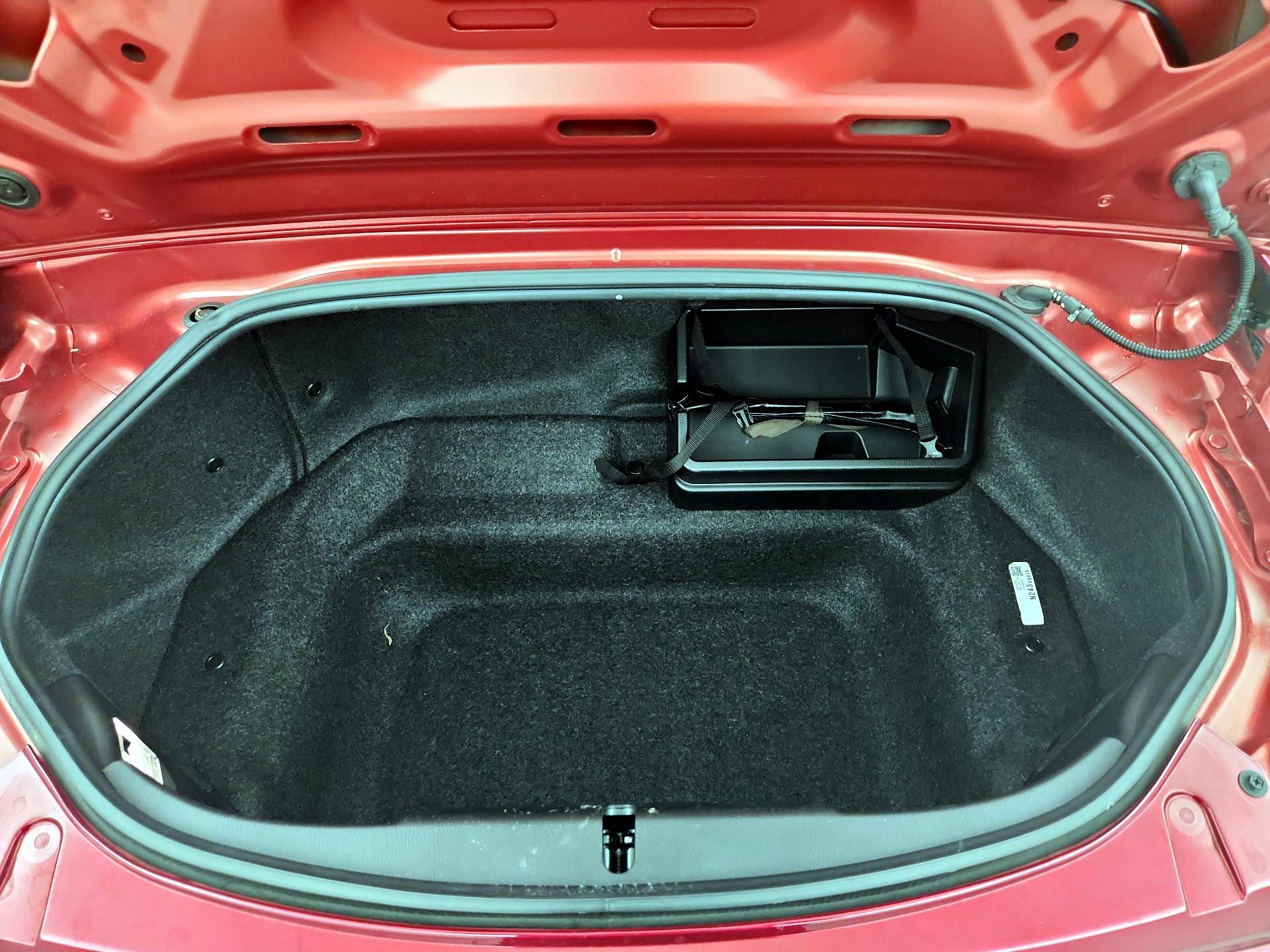 Thumbnail: 2021 Mazda MX-5 Miata - 20