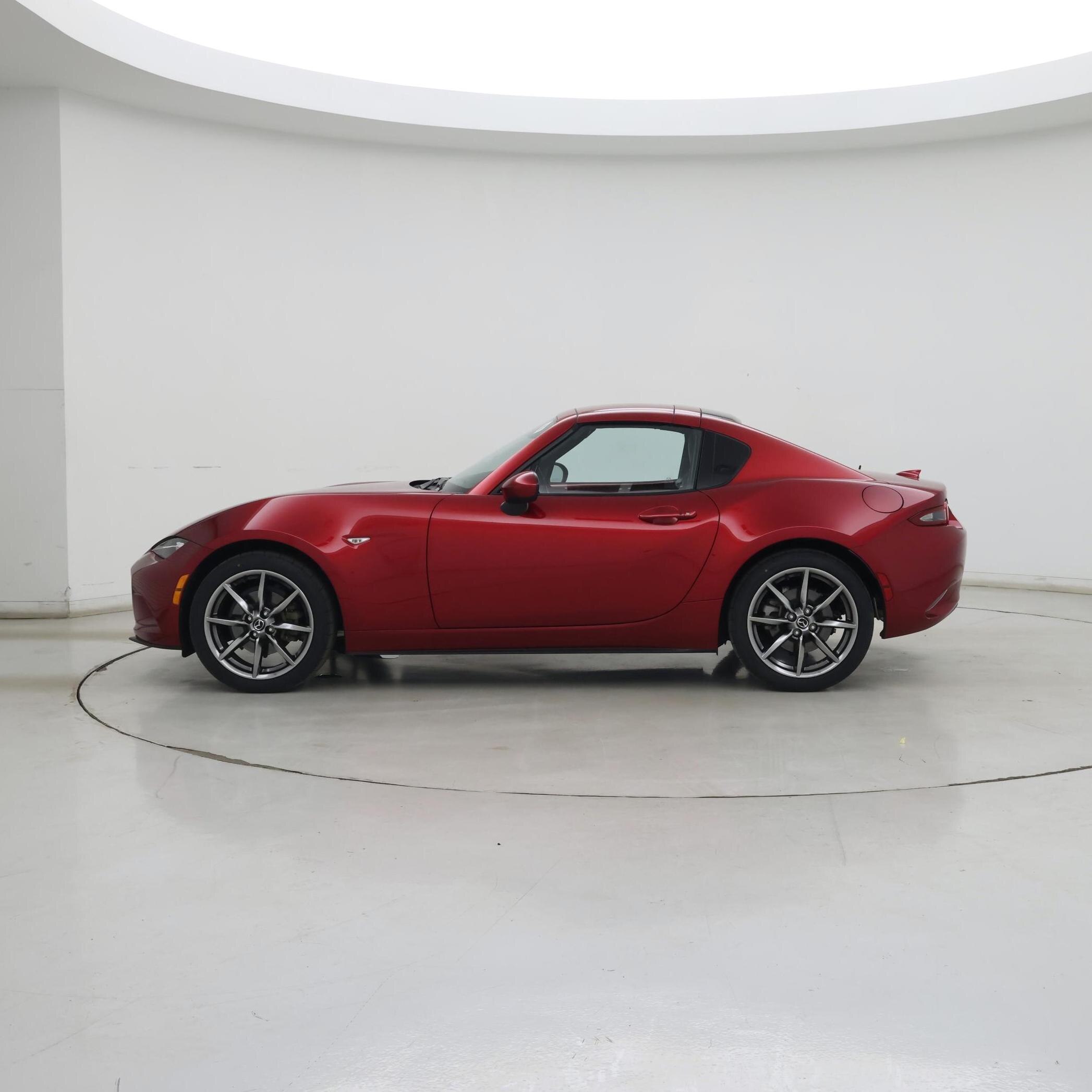 Thumbnail: 2021 Mazda MX-5 Miata - 3