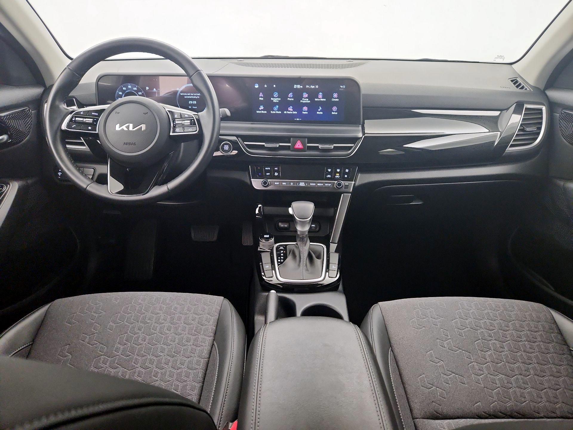 Thumbnail: 2024 Kia Seltos - 9