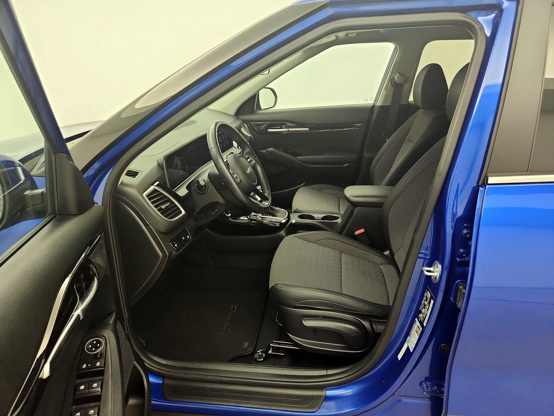 Thumbnail: 2024 Kia Seltos - 11