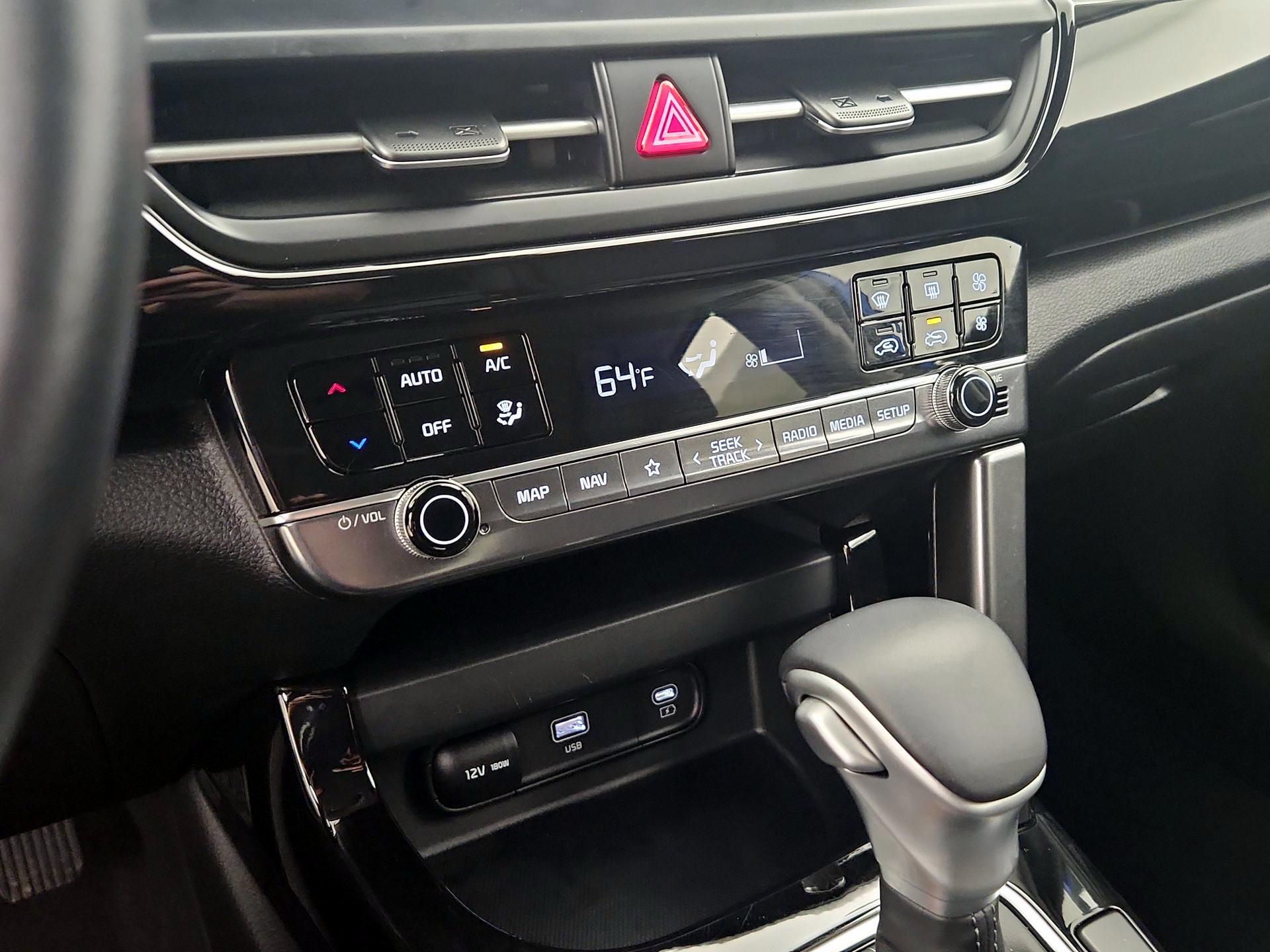 Thumbnail: 2024 Kia Seltos - 17